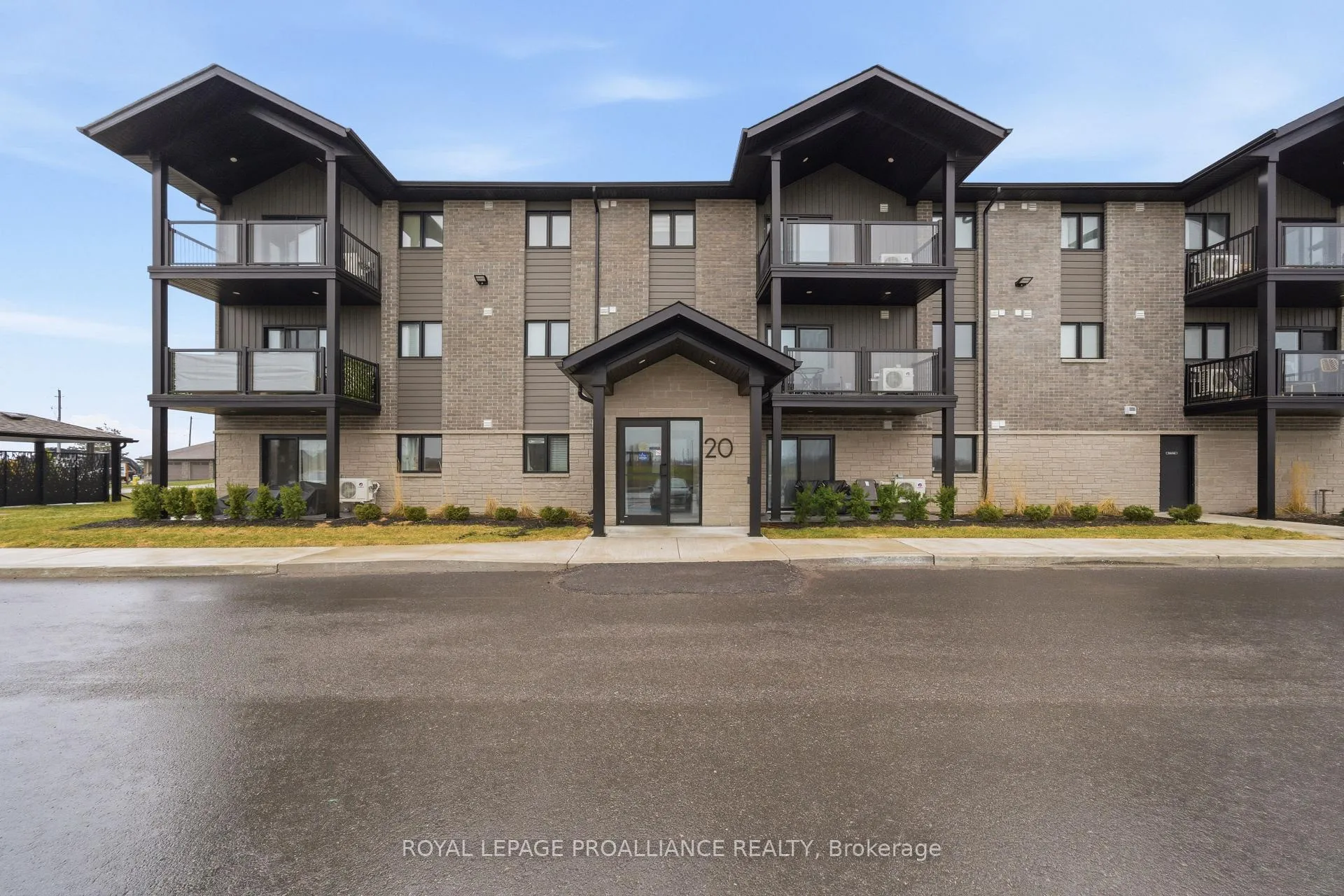 Photo 1 of Unit 208, 20 Hillside Meadow Drive, Quinte West, Murray Ward — HOMEH