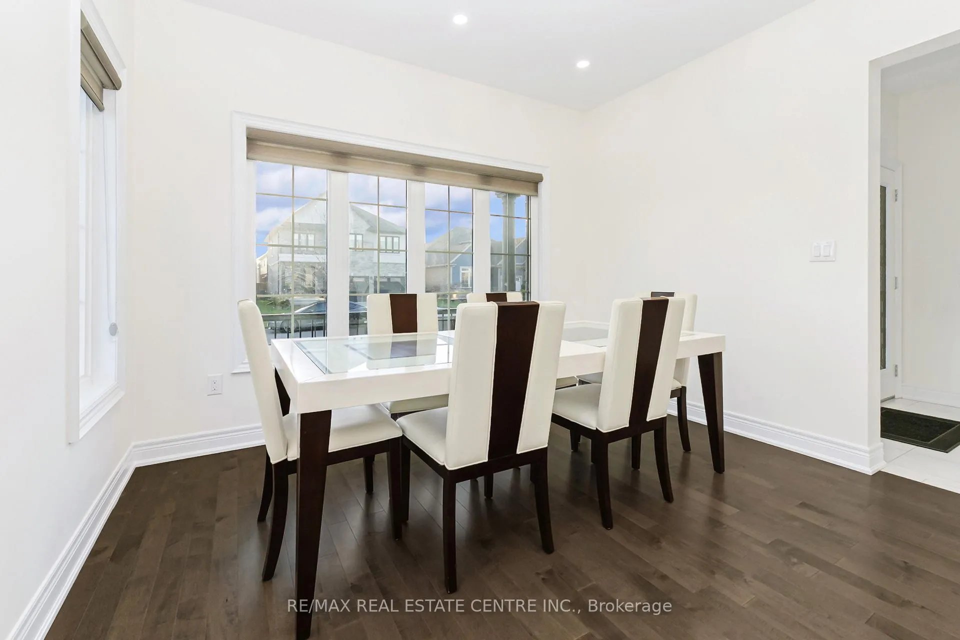 Photo 5 of 127 Lametti Drive, Pelham, Fonthill — HOMEH