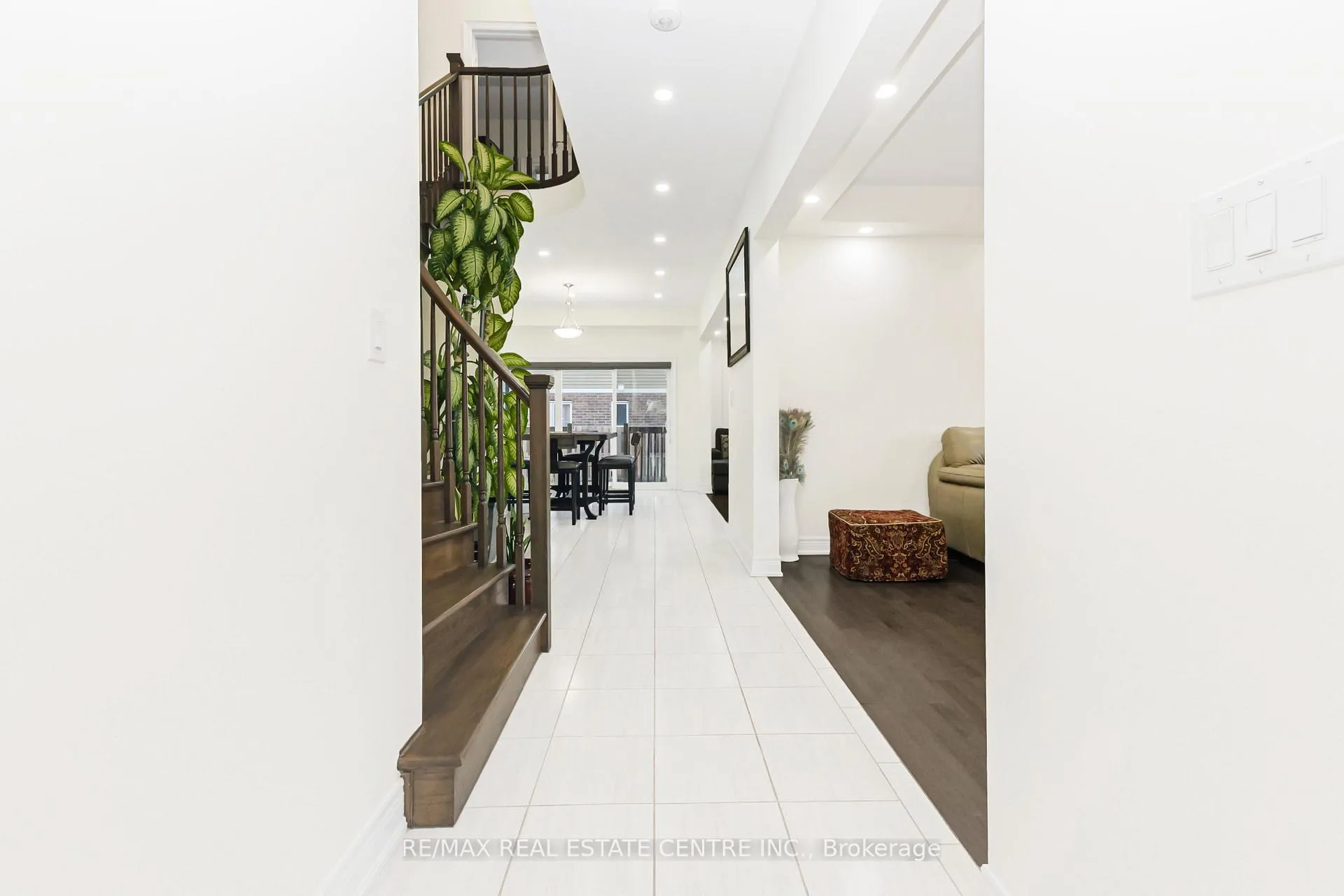 Photo 8 of 127 Lametti Drive, Pelham, Fonthill — HOMEH