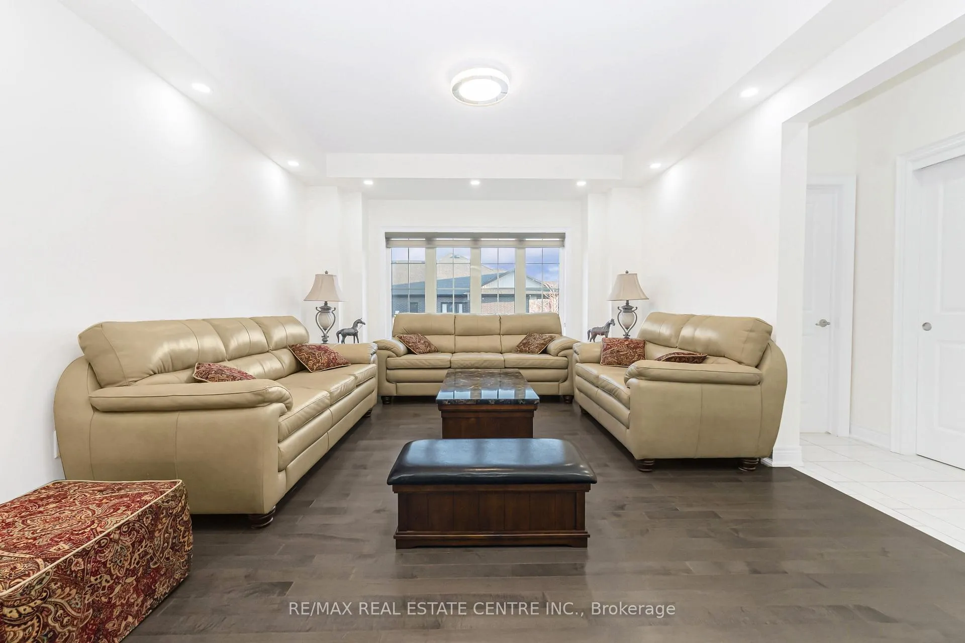 Photo 10 of 127 Lametti Drive, Pelham, Fonthill — HOMEH