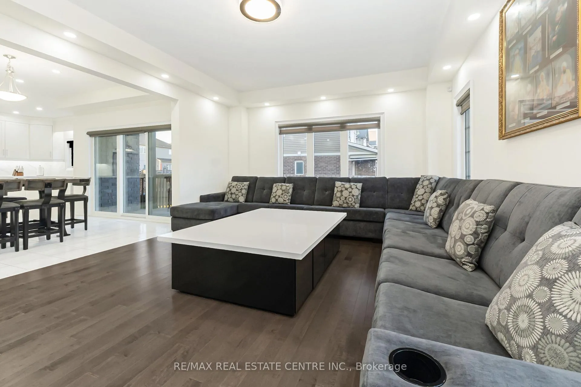 Photo 13 of 127 Lametti Drive, Pelham, Fonthill — HOMEH