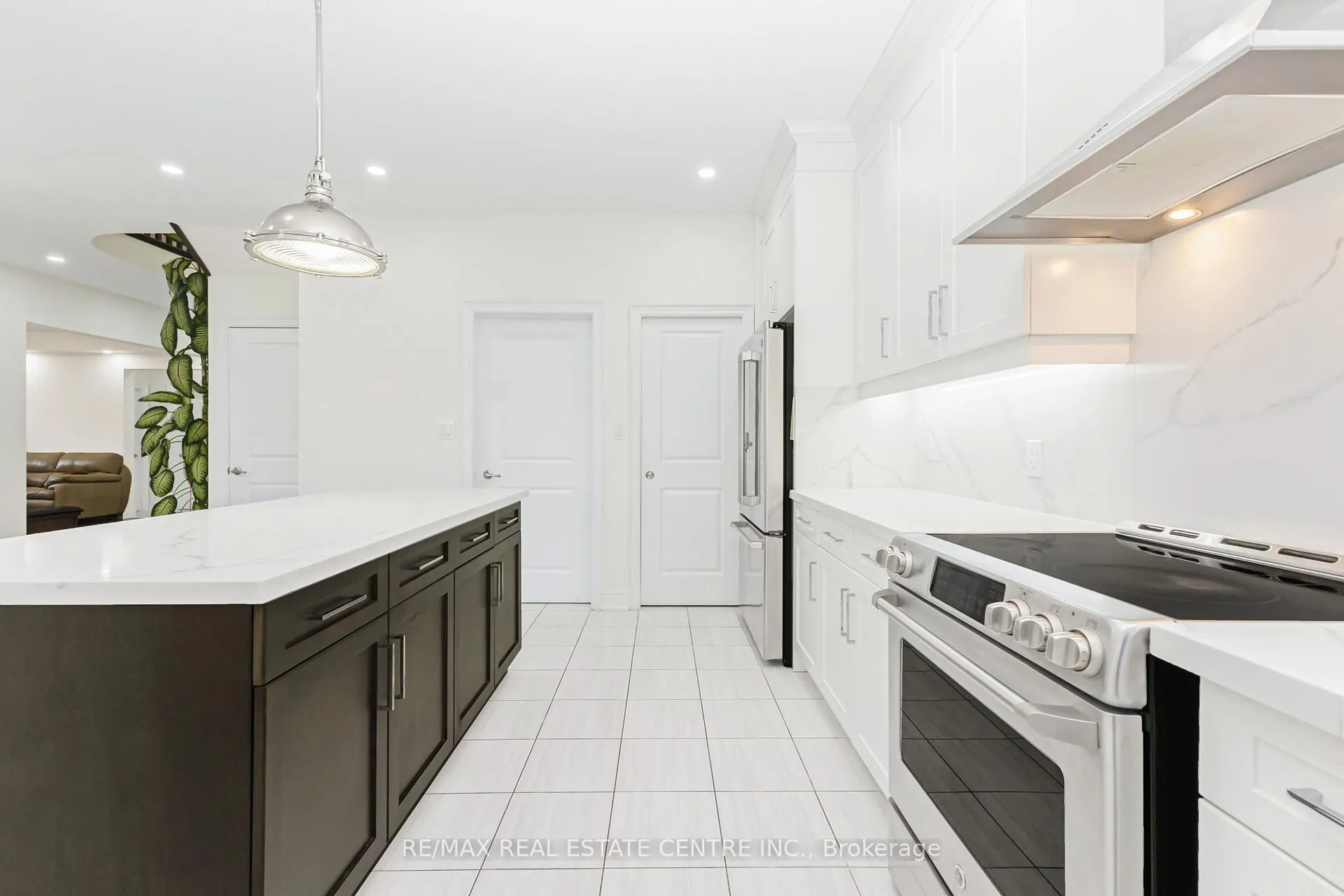 Photo 17 of 127 Lametti Drive, Pelham, Fonthill — HOMEH