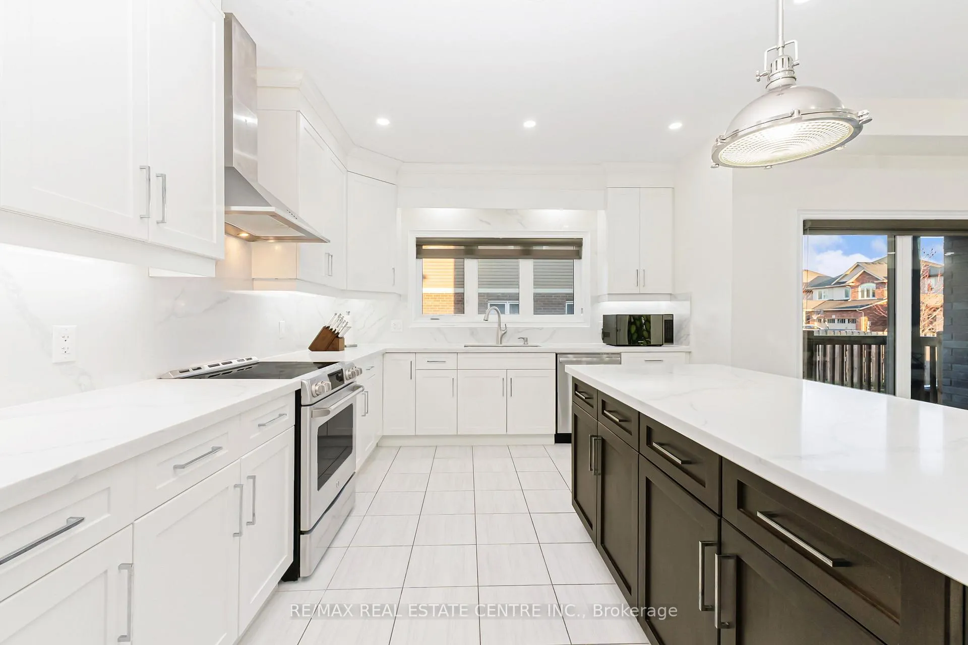 Photo 18 of 127 Lametti Drive, Pelham, Fonthill — HOMEH