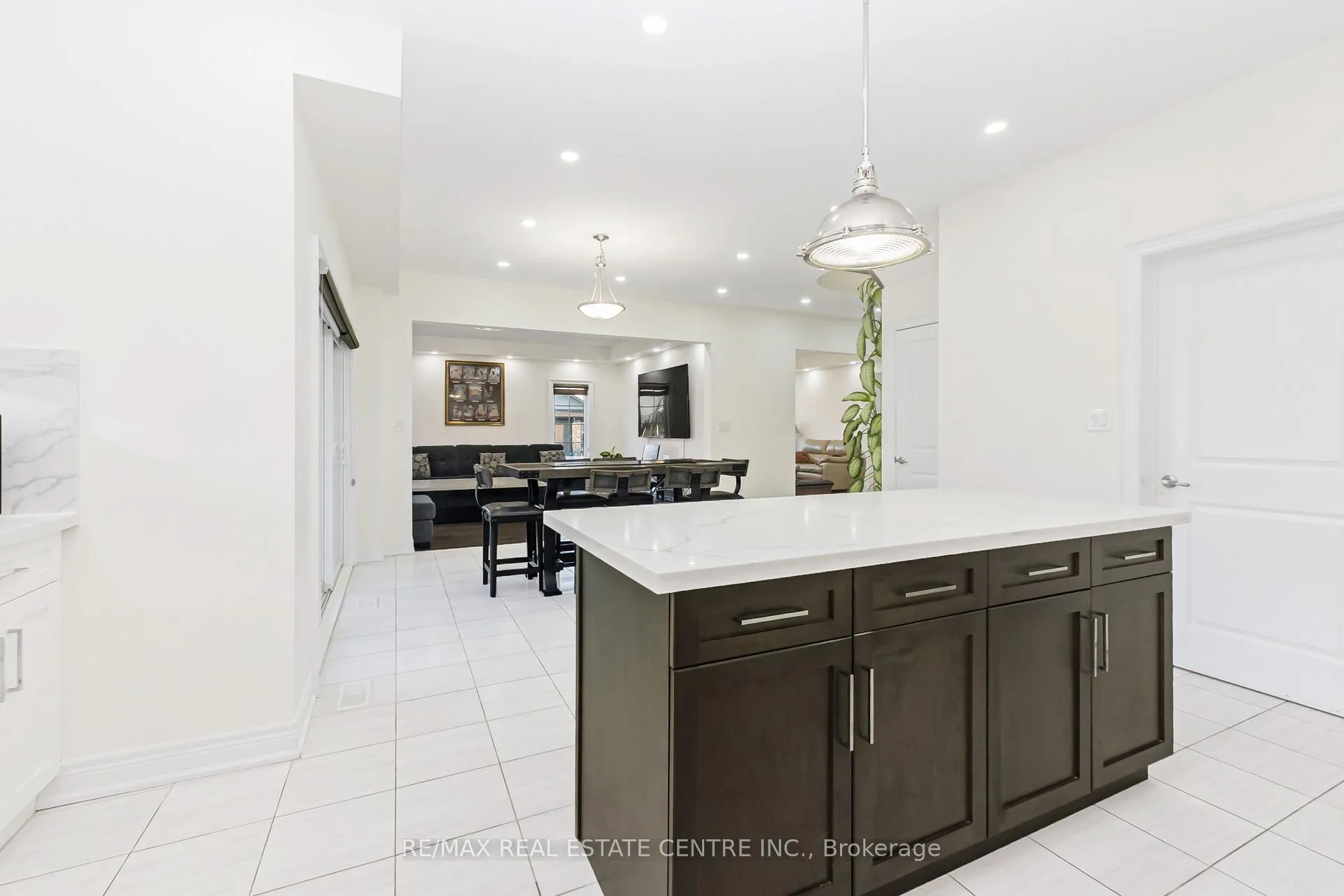 Photo 20 of 127 Lametti Drive, Pelham, Fonthill — HOMEH
