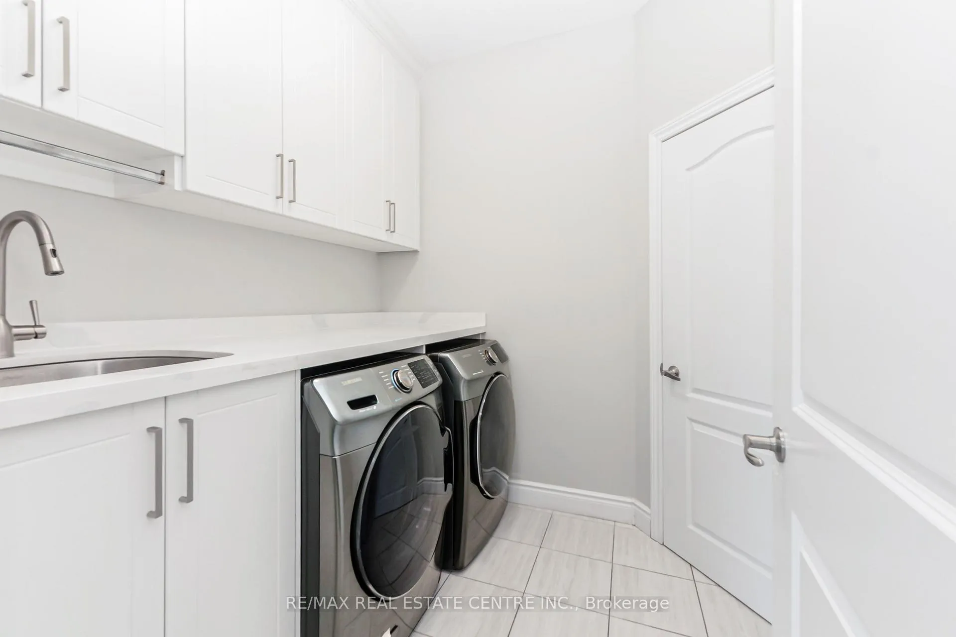 Photo 36 of 127 Lametti Drive, Pelham, Fonthill — HOMEH