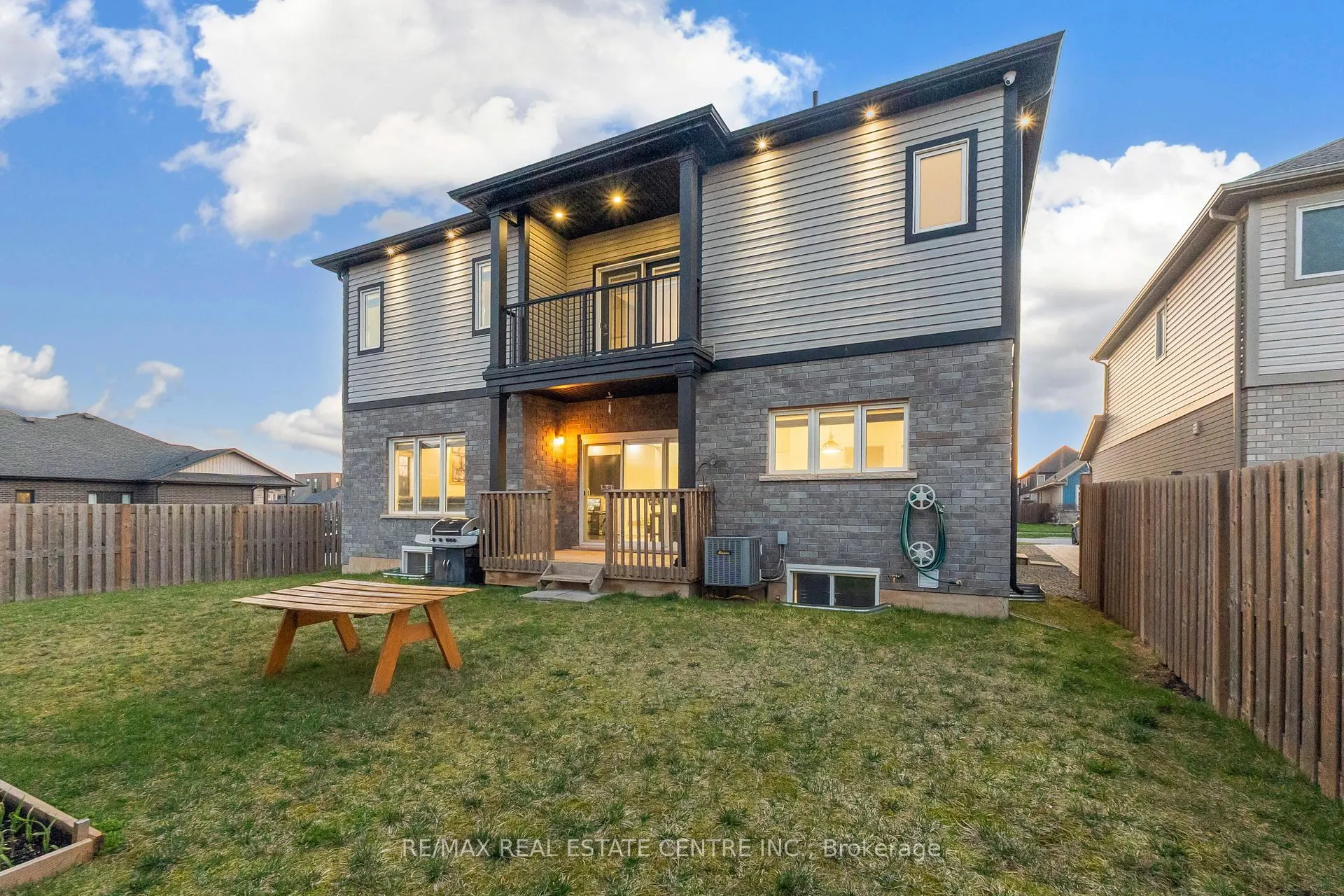 Photo 48 of 127 Lametti Drive, Pelham, Fonthill — HOMEH