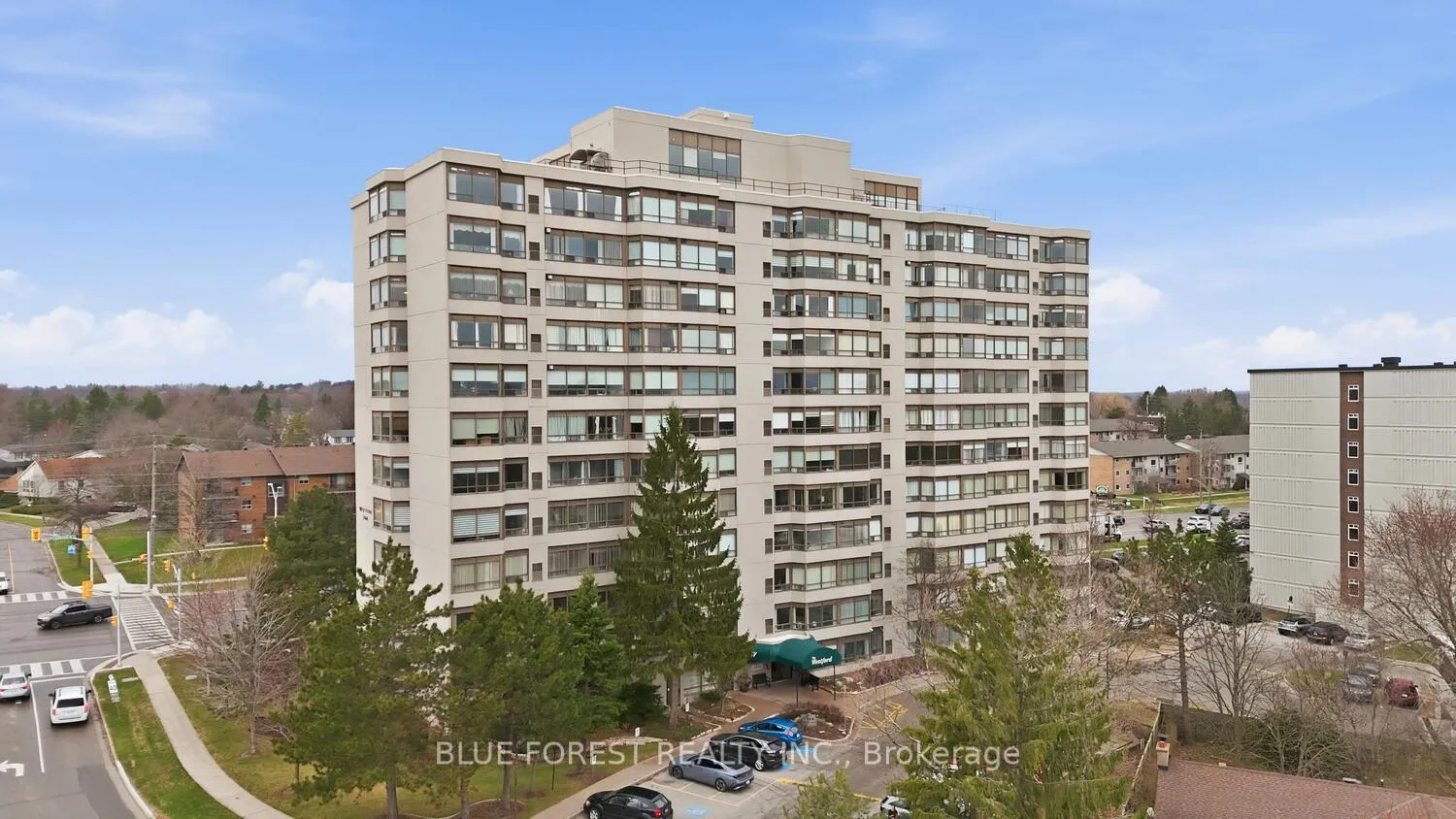 Front of Unit 203, 744 Wonderland Road S