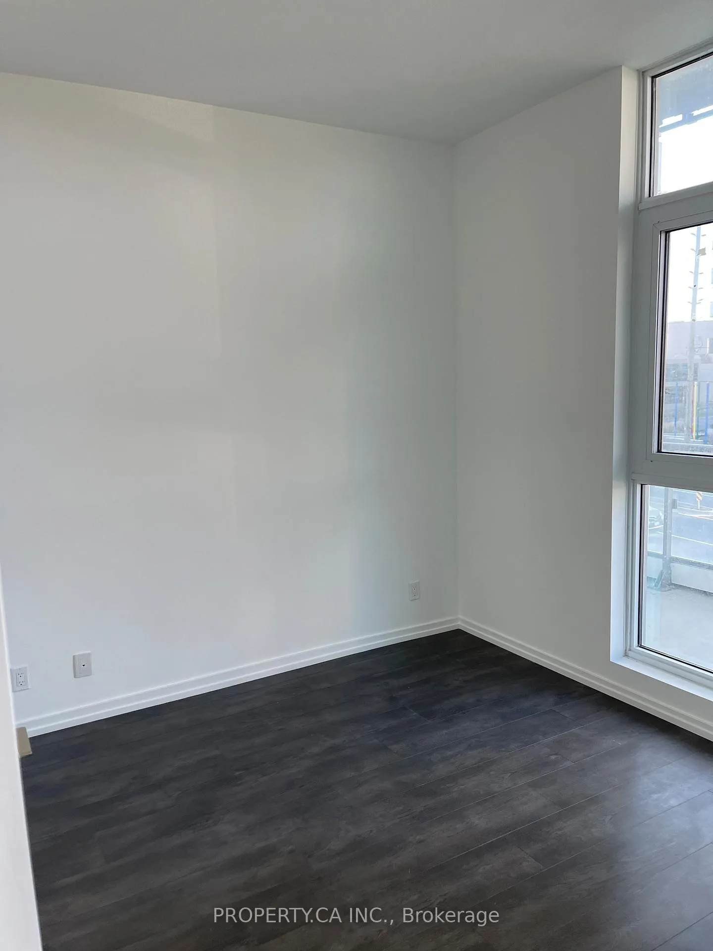 Photo 3 of Unit 208, 7890 Jane Street, Vaughan, Concord — HOMEH