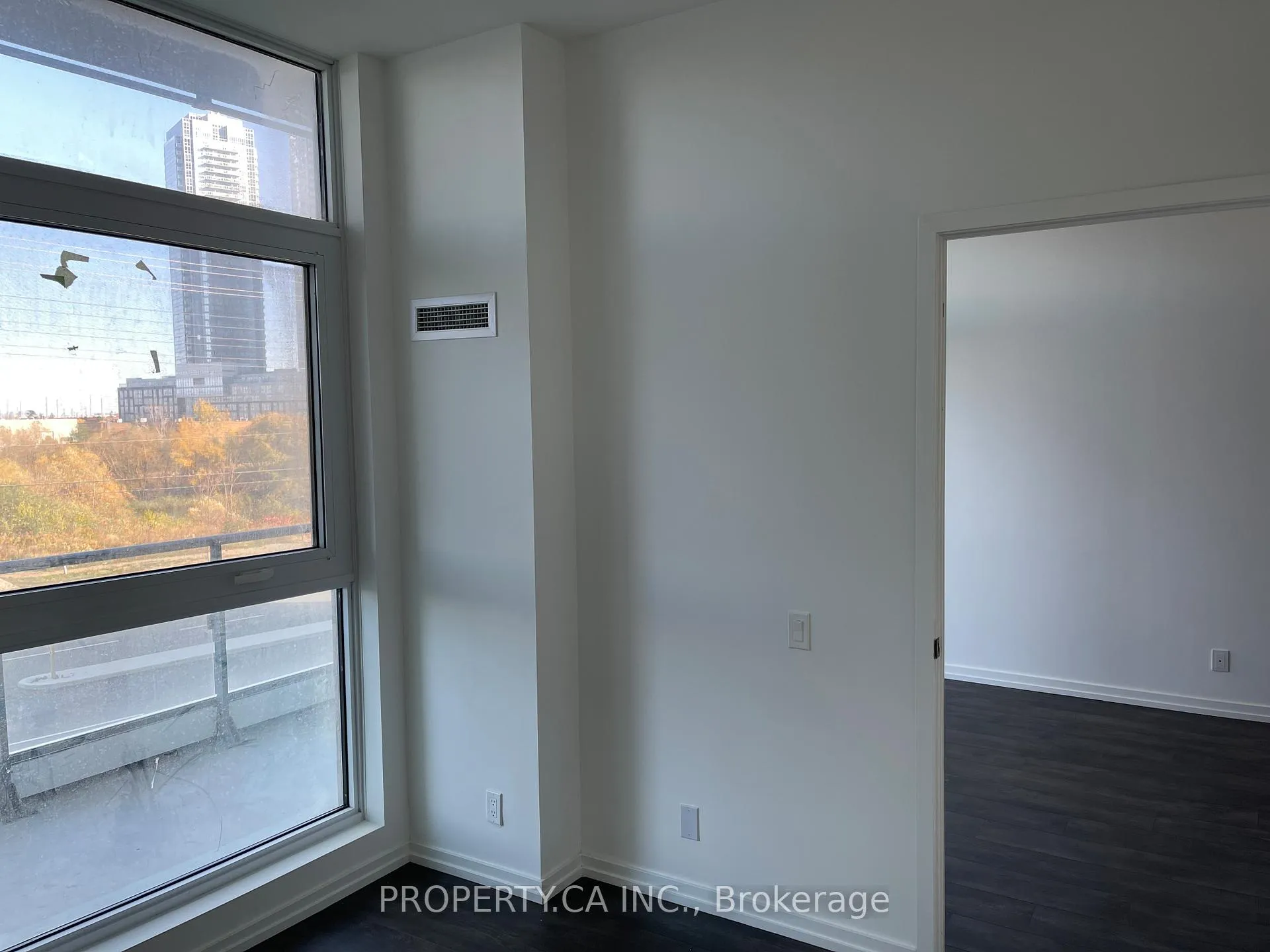 Photo 5 of Unit 208, 7890 Jane Street, Vaughan, Concord — HOMEH