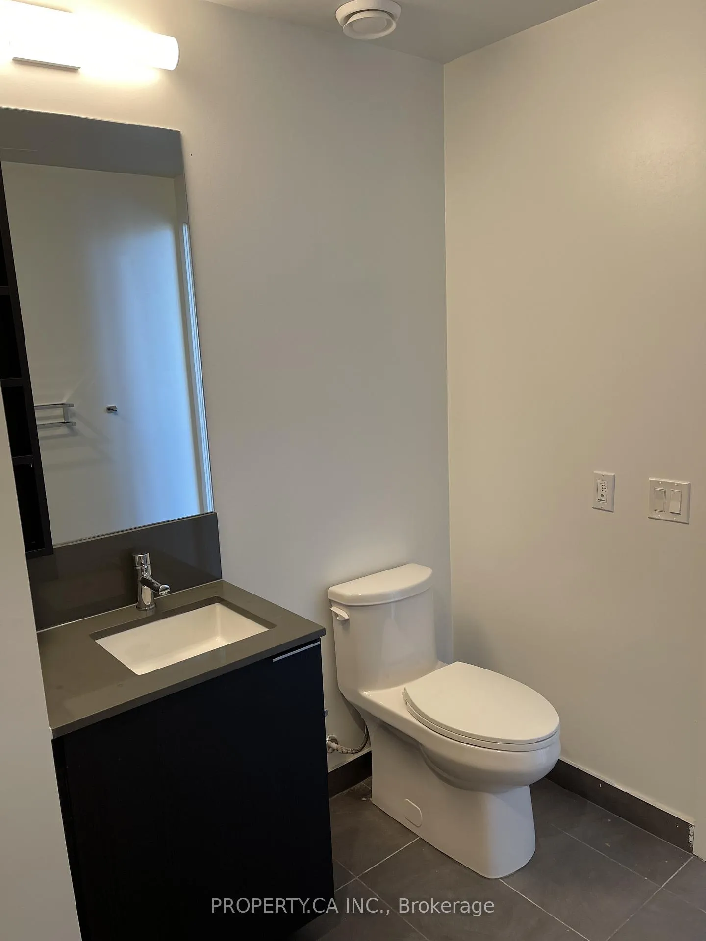 Photo 10 of Unit 208, 7890 Jane Street, Vaughan, Concord — HOMEH