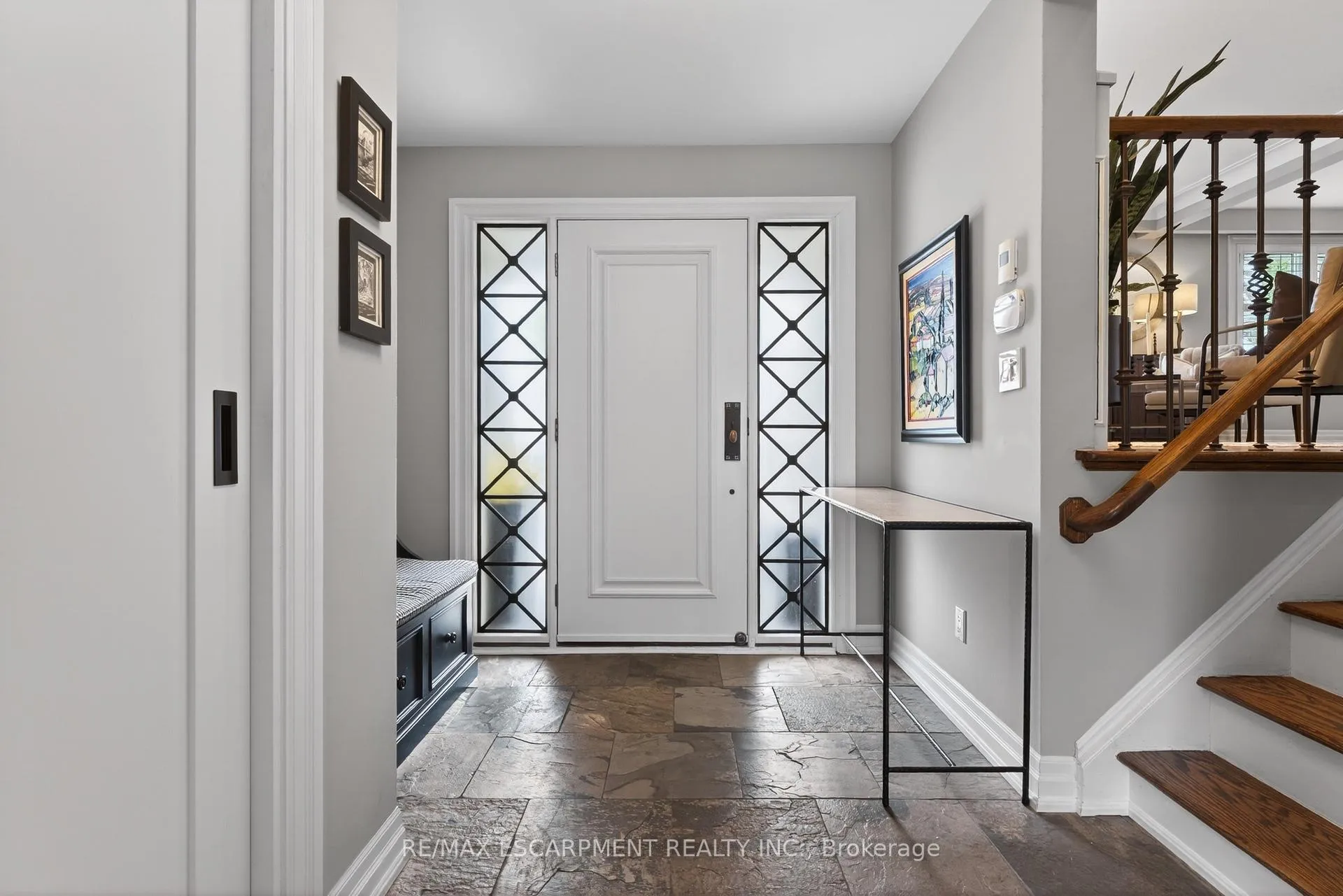 Photo 5 of 316 Silvana Crescent, Burlington, Shoreacres — HOMEH