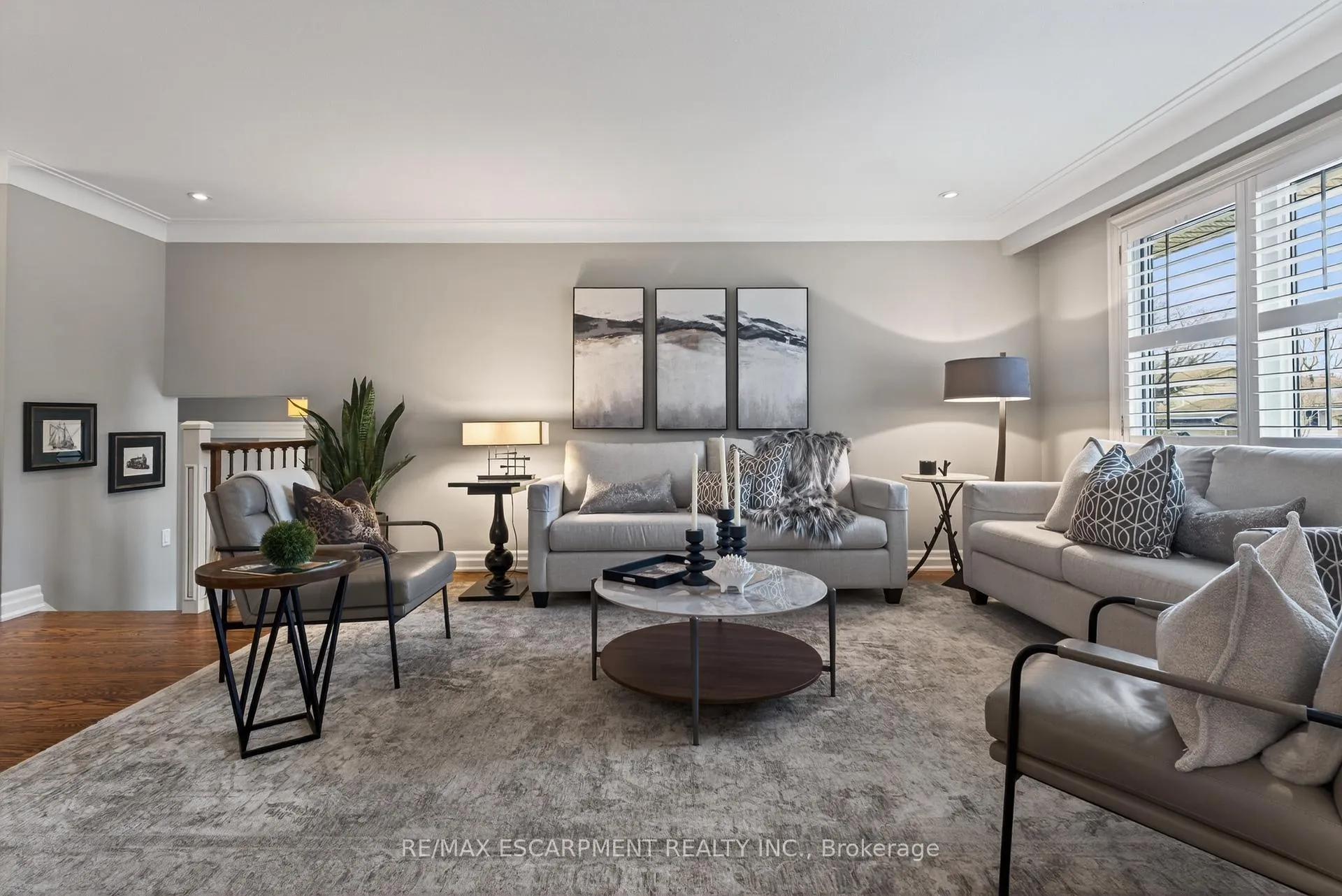 Photo 9 of 316 Silvana Crescent, Burlington, Shoreacres — HOMEH