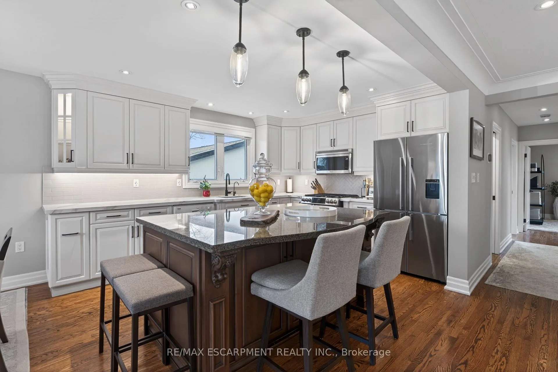 Photo 12 of 316 Silvana Crescent, Burlington, Shoreacres — HOMEH