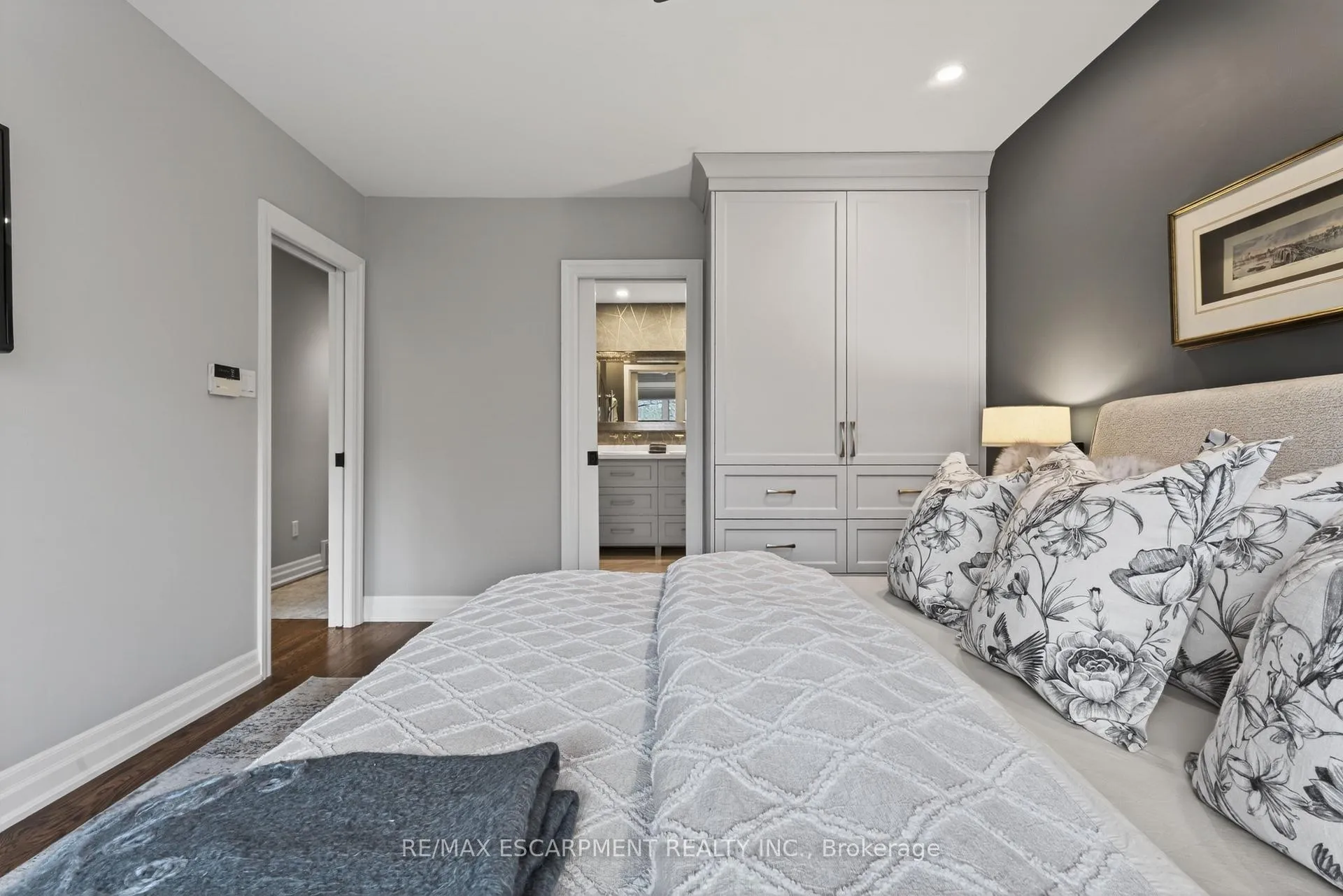 Photo 20 of 316 Silvana Crescent, Burlington, Shoreacres — HOMEH