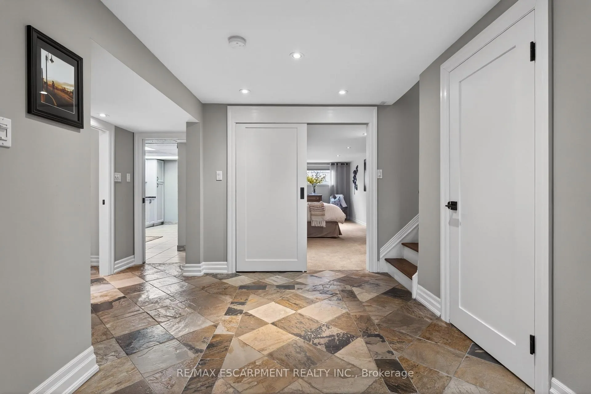 Photo 29 of 316 Silvana Crescent, Burlington, Shoreacres — HOMEH