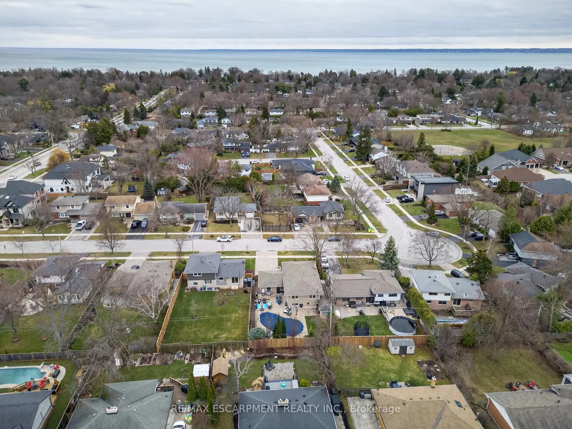Photo 46 of 316 Silvana Crescent, Burlington, Shoreacres — HOMEH