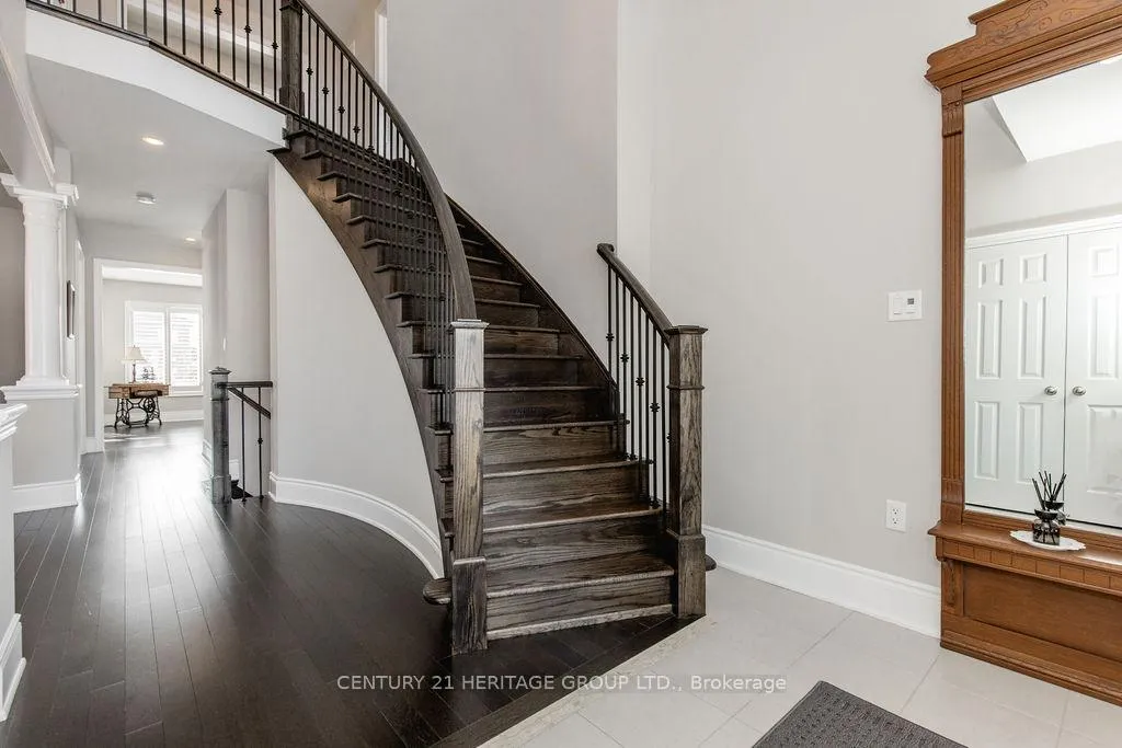 Photo 5 of 25 Copeland Crescent, Innisfil, Cookstown — HOMEH