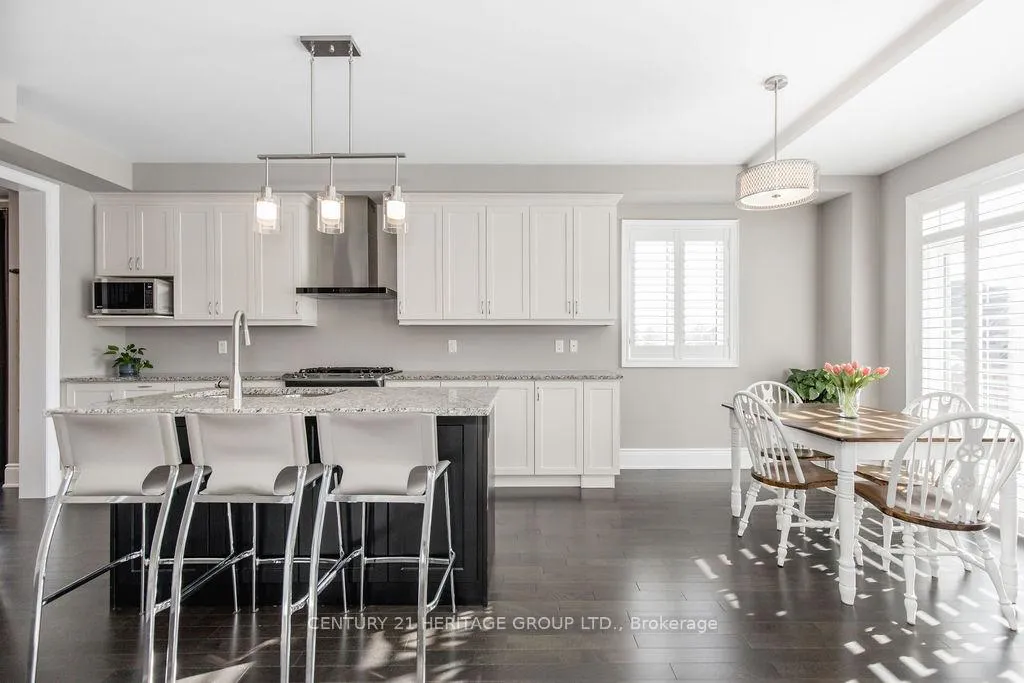 Photo 9 of 25 Copeland Crescent, Innisfil, Cookstown — HOMEH