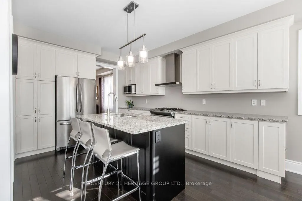 Photo 10 of 25 Copeland Crescent, Innisfil, Cookstown — HOMEH