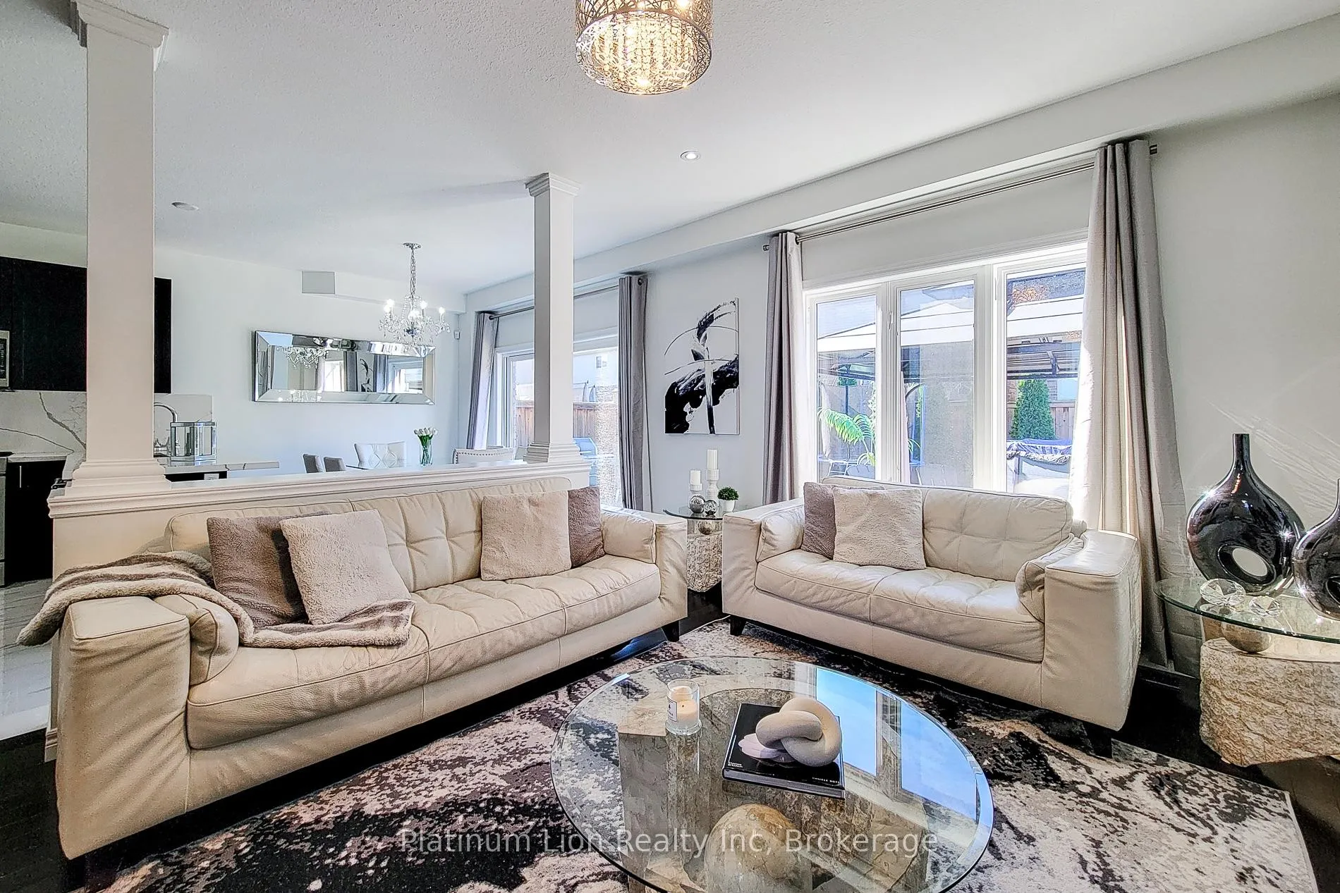 Photo 8 of 190 Bellagio Avenue, Hamilton, Rural Glanbrook — HOMEH