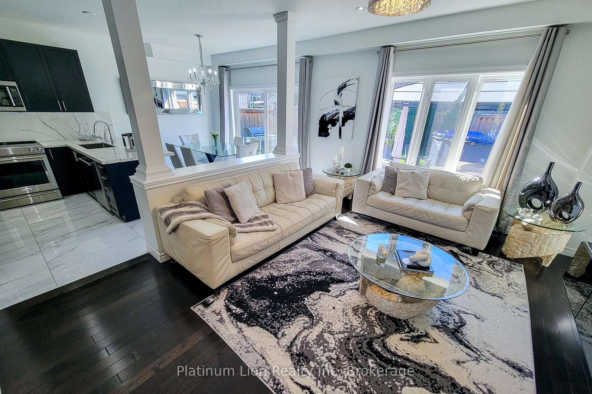 Photo 9 of 190 Bellagio Avenue, Hamilton, Rural Glanbrook — HOMEH
