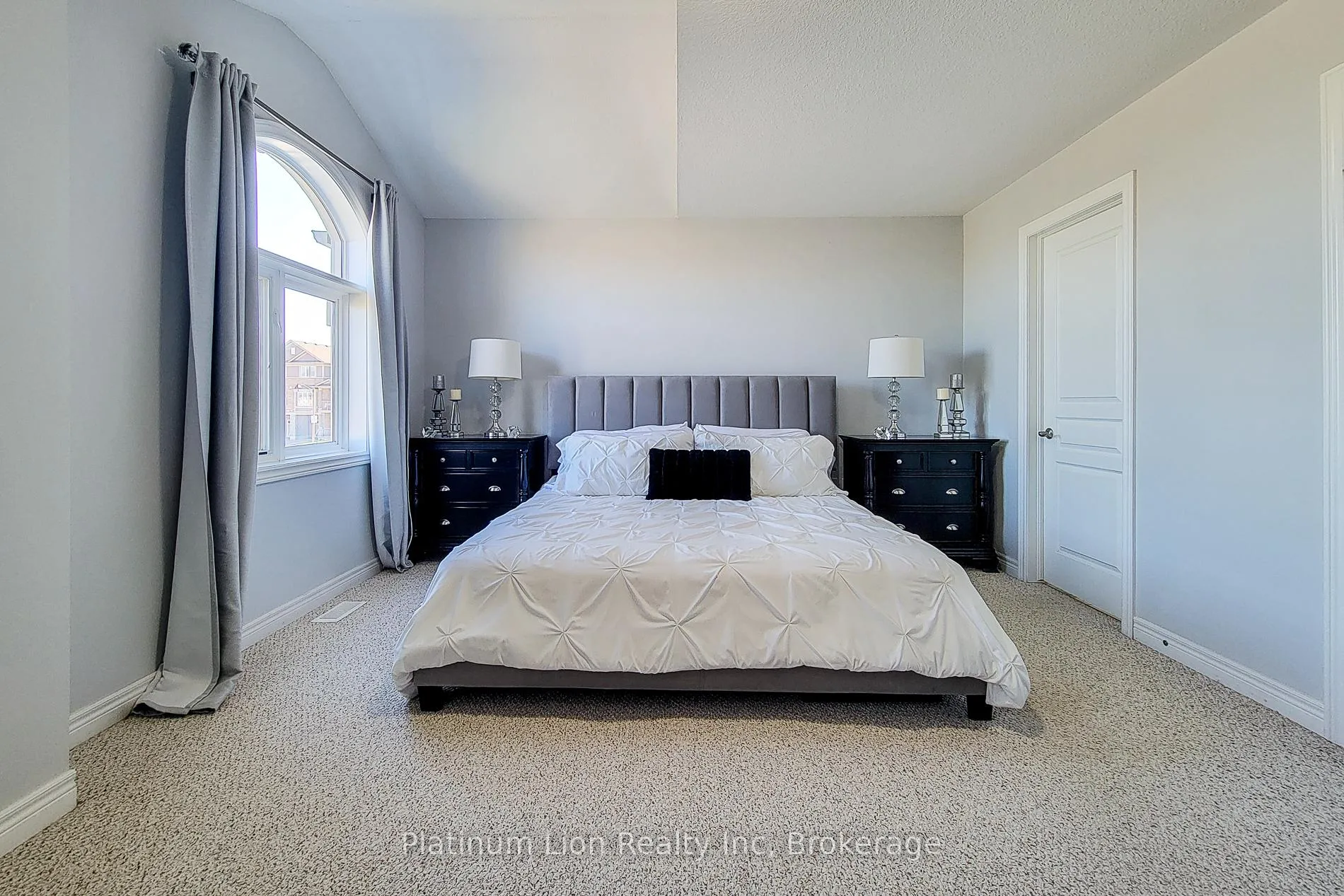 Photo 24 of 190 Bellagio Avenue, Hamilton, Rural Glanbrook — HOMEH