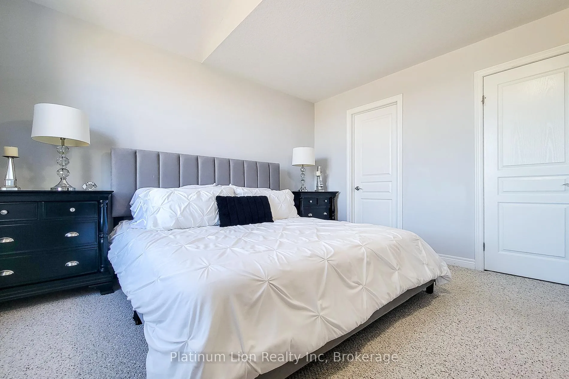 Photo 26 of 190 Bellagio Avenue, Hamilton, Rural Glanbrook — HOMEH
