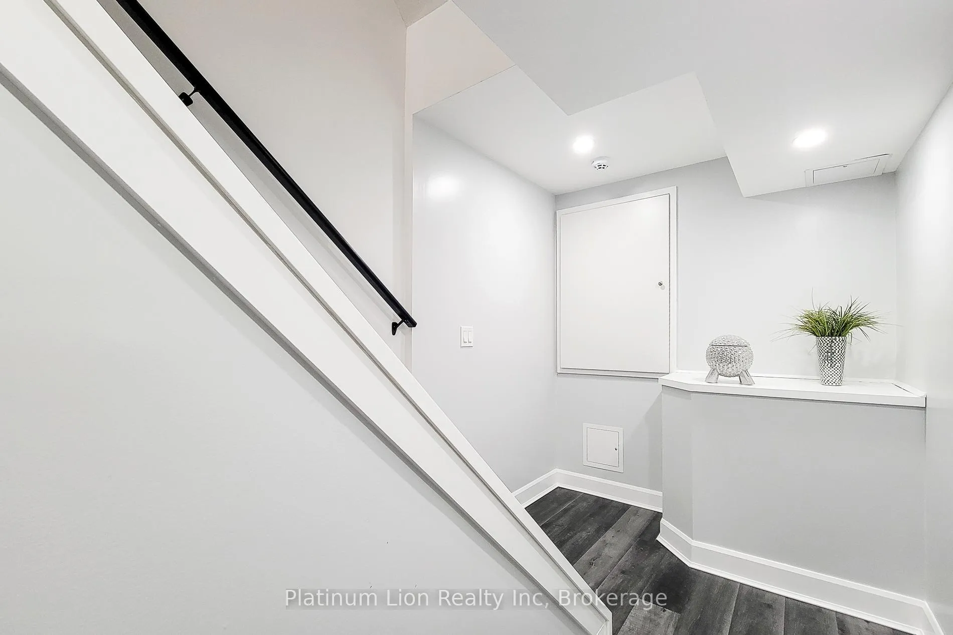 Photo 37 of 190 Bellagio Avenue, Hamilton, Rural Glanbrook — HOMEH