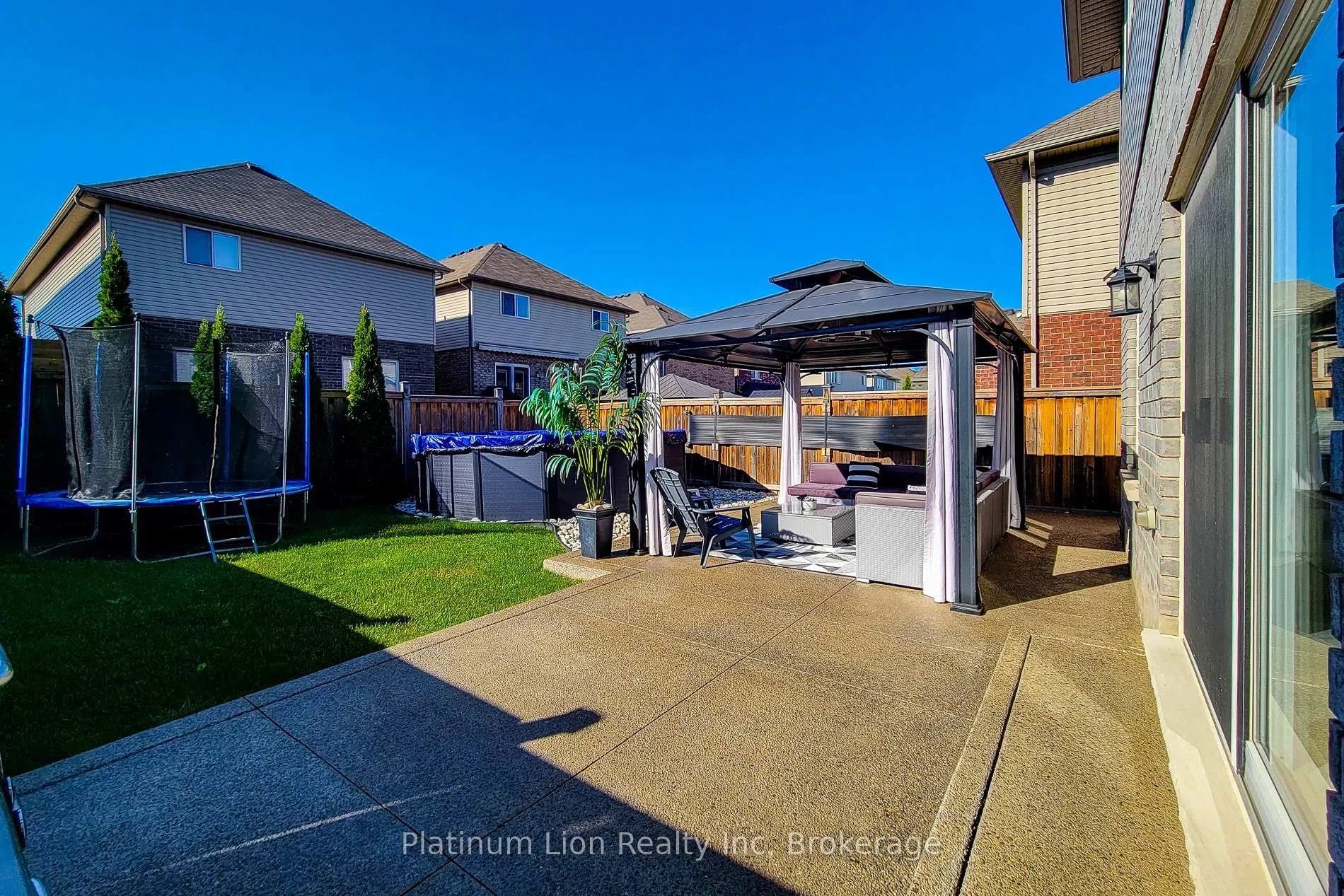 Photo 44 of 190 Bellagio Avenue, Hamilton, Rural Glanbrook — HOMEH