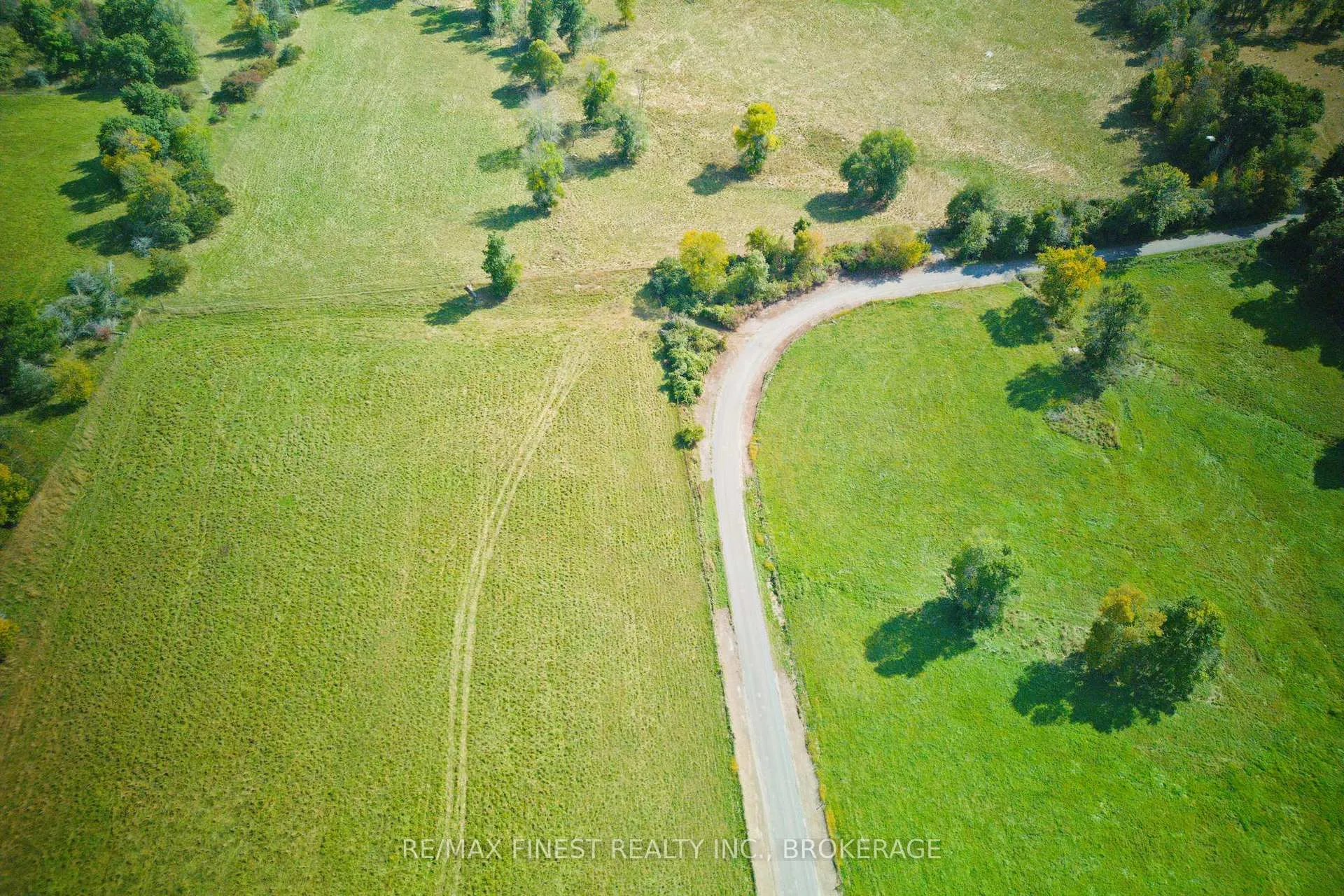 Photo 11 of 15355 Front Road, Loyalist, Lennox and Addington - South — HOMEH