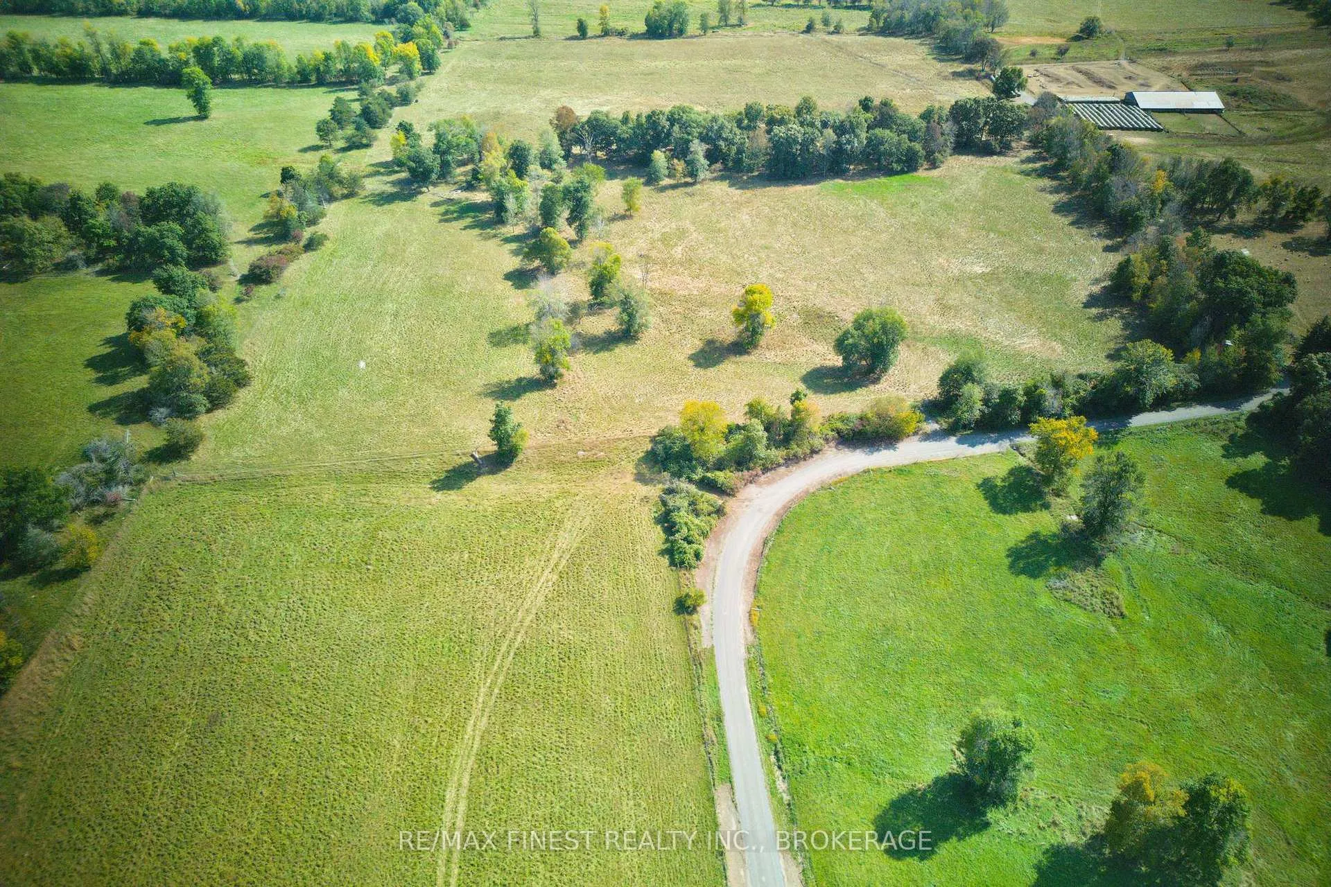 Photo 12 of 15355 Front Road, Loyalist, Lennox and Addington - South — HOMEH
