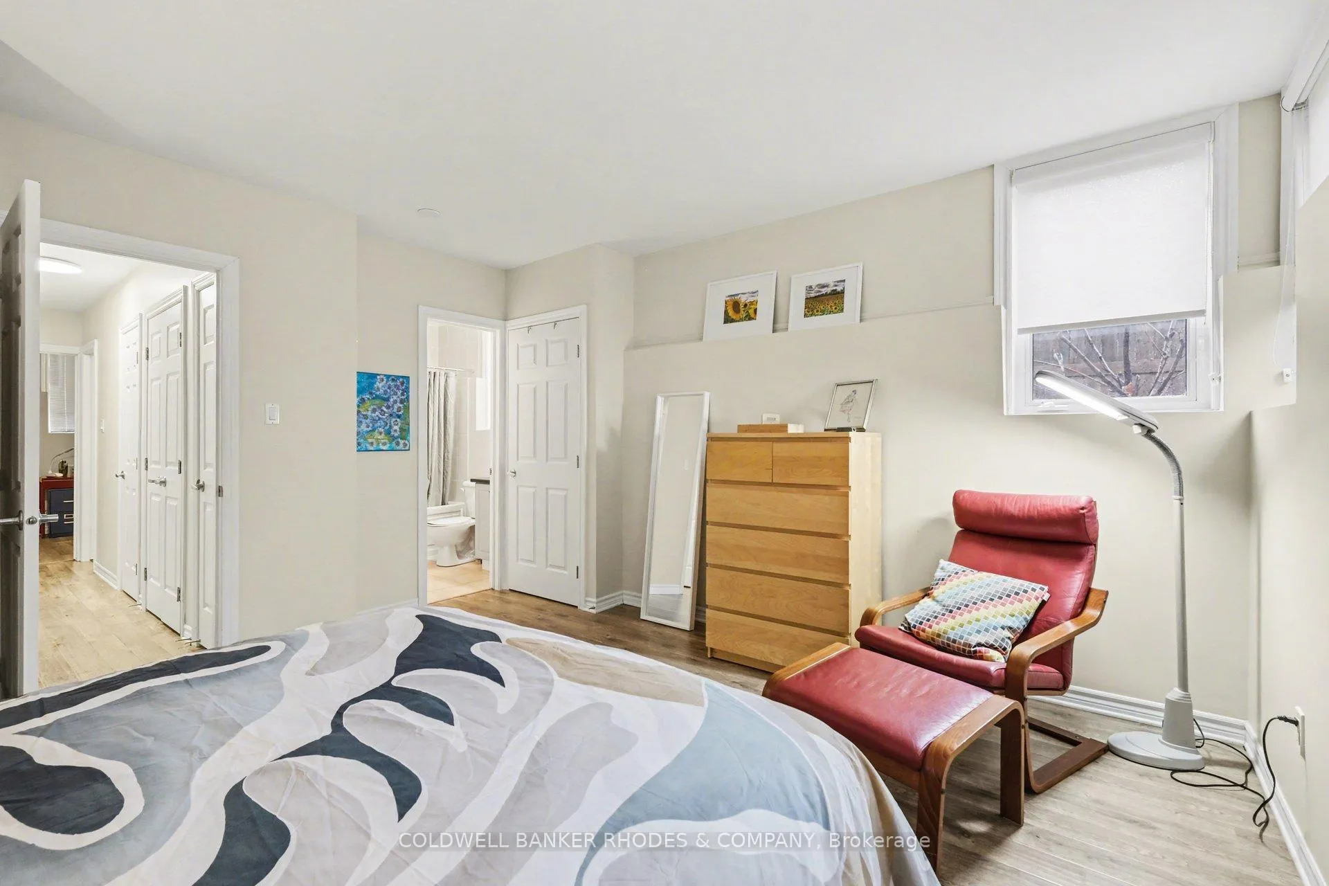 Photo 22 of 60 Mayflower Private, Ottawa, Woodroffe — HOMEH
