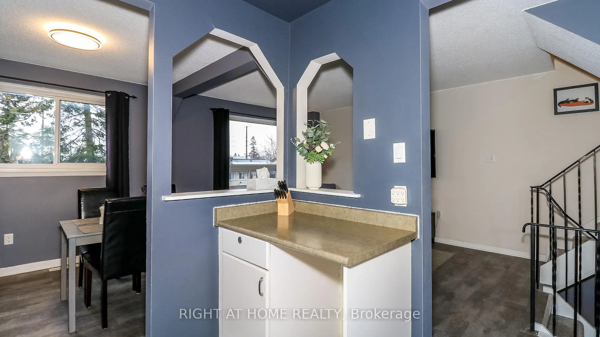 Photo 9 of 21 Robin Court, Barrie, Cundles East — HOMEH