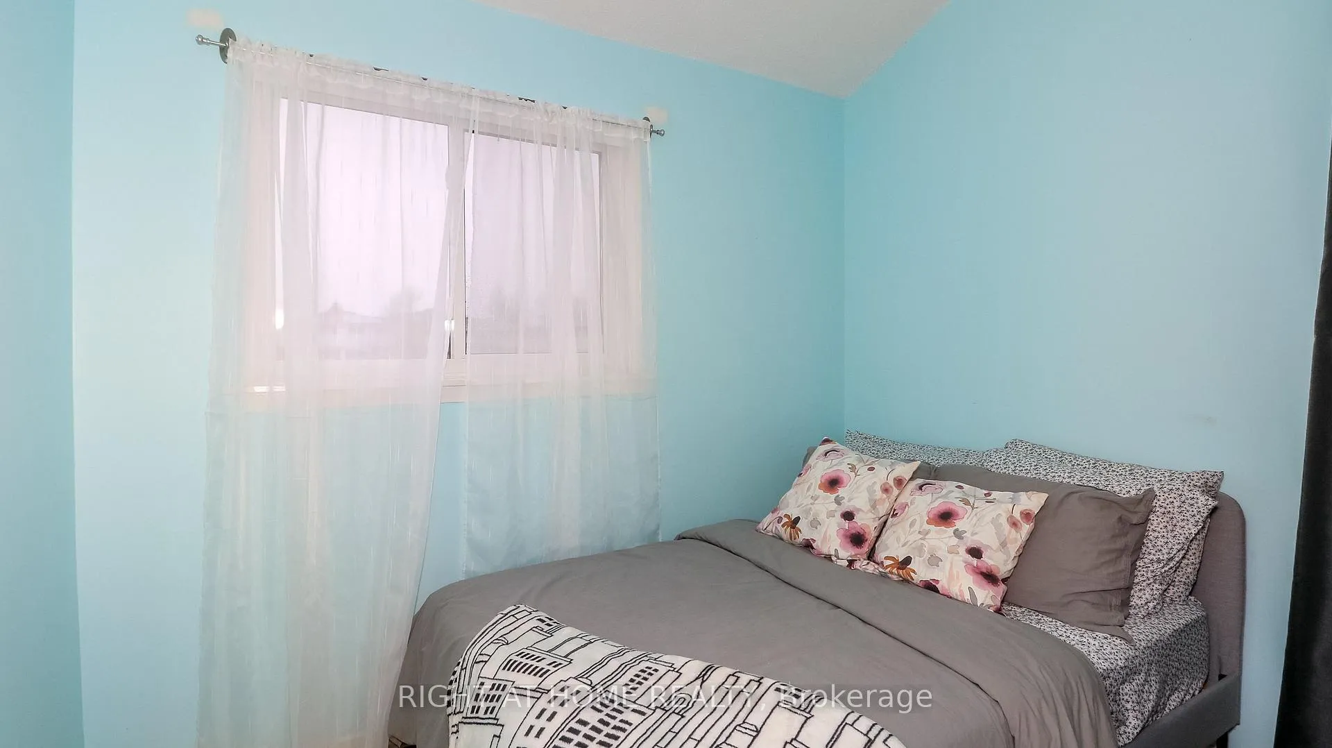 Photo 14 of 21 Robin Court, Barrie, Cundles East — HOMEH