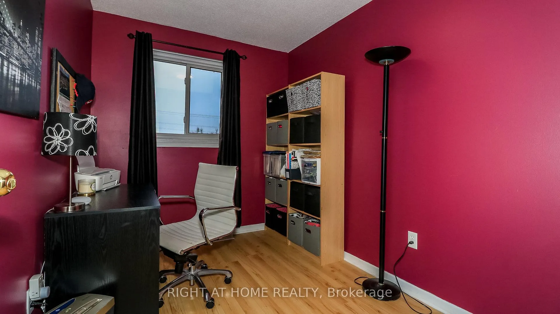 Photo 16 of 21 Robin Court, Barrie, Cundles East — HOMEH