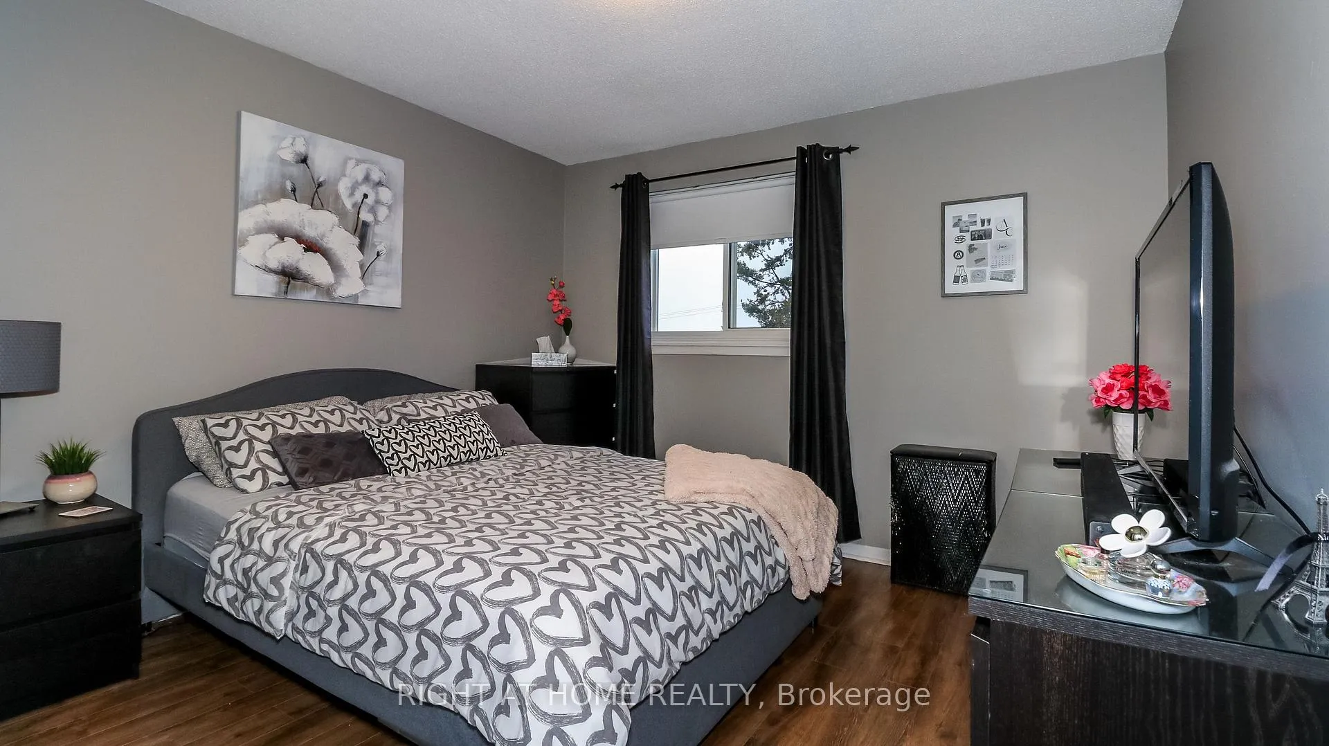 Photo 17 of 21 Robin Court, Barrie, Cundles East — HOMEH
