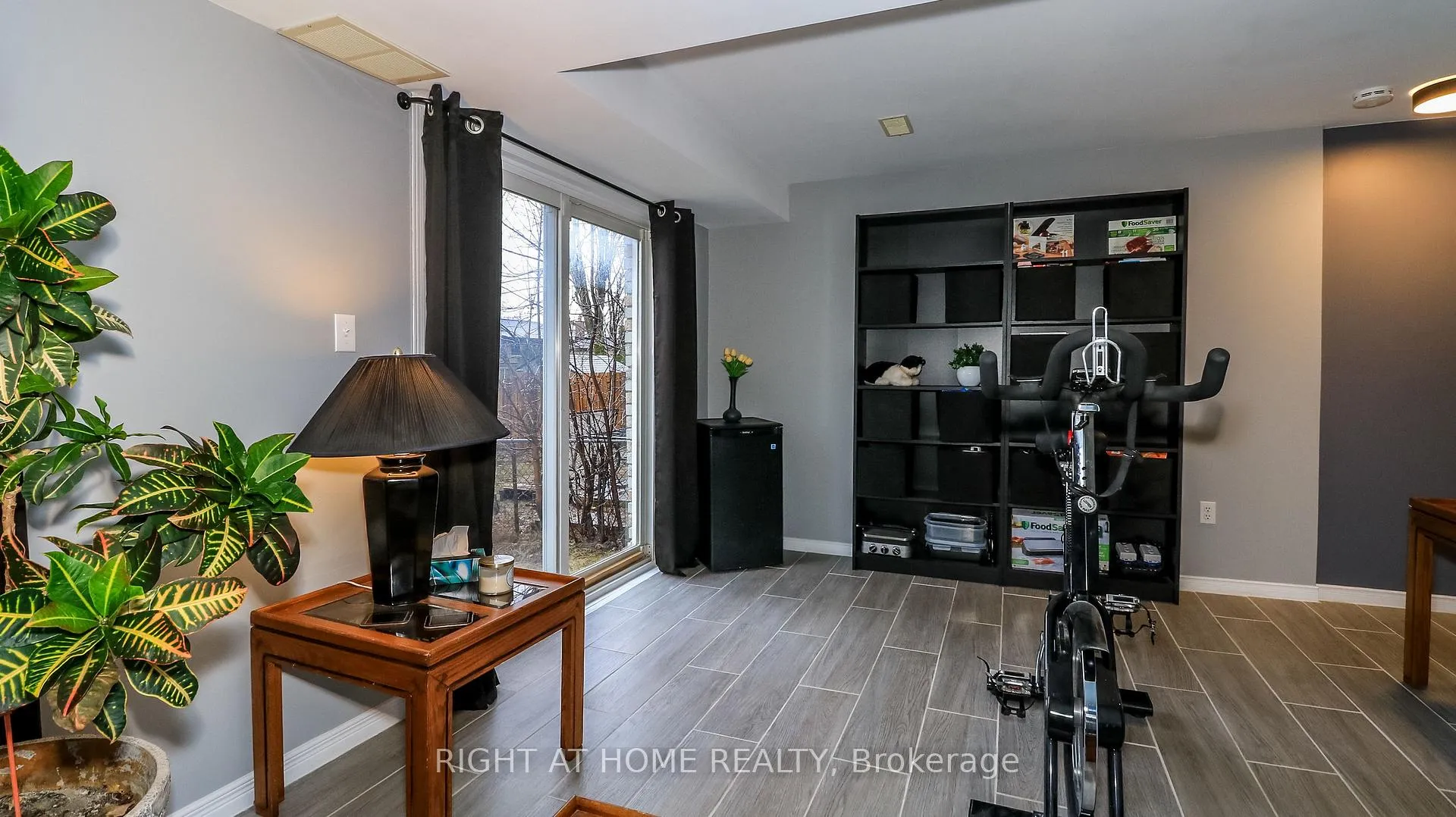 Photo 21 of 21 Robin Court, Barrie, Cundles East — HOMEH