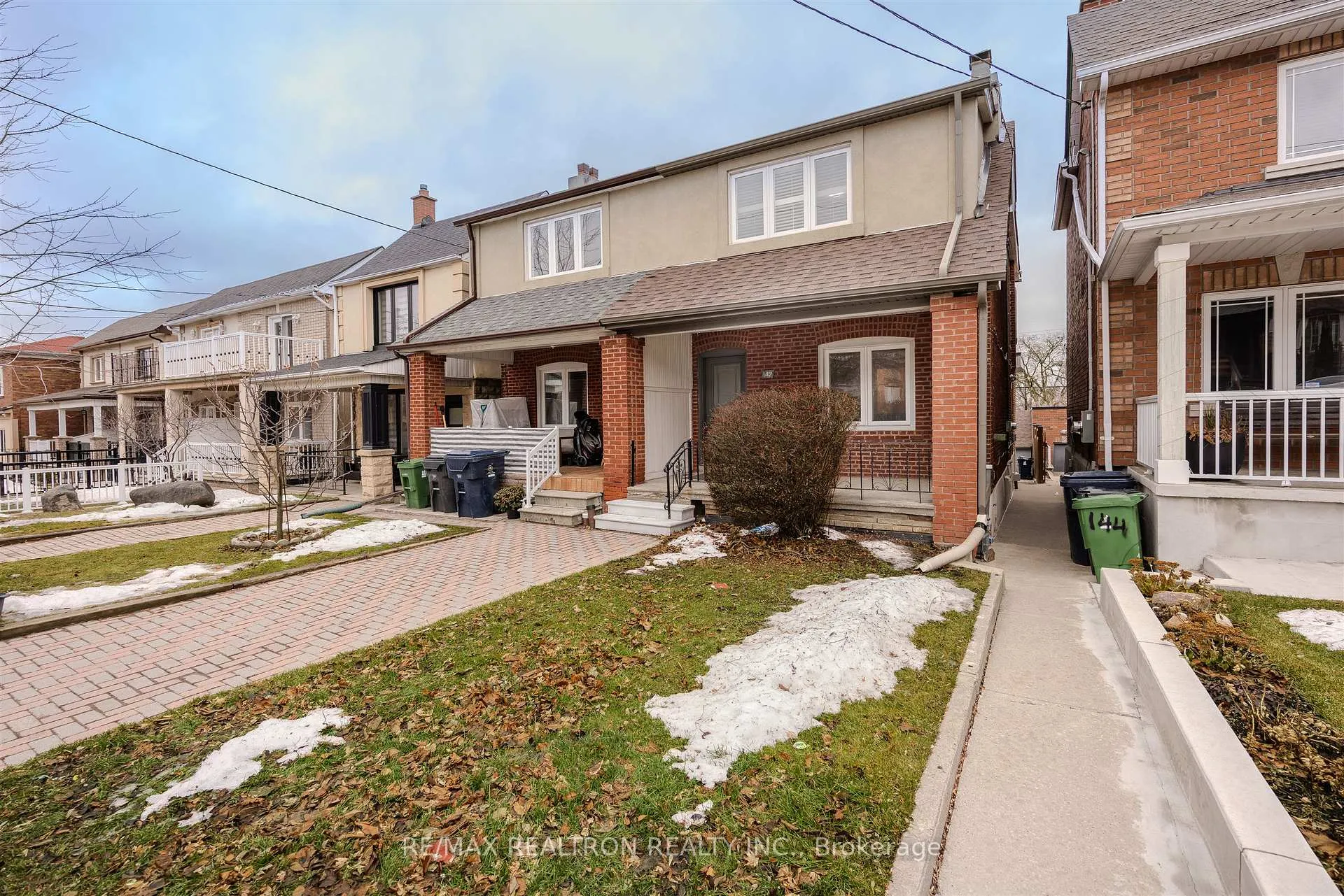 Photo 2 of 142 Gilbert Avenue, Toronto, Corso Italia-Davenport — HOMEH