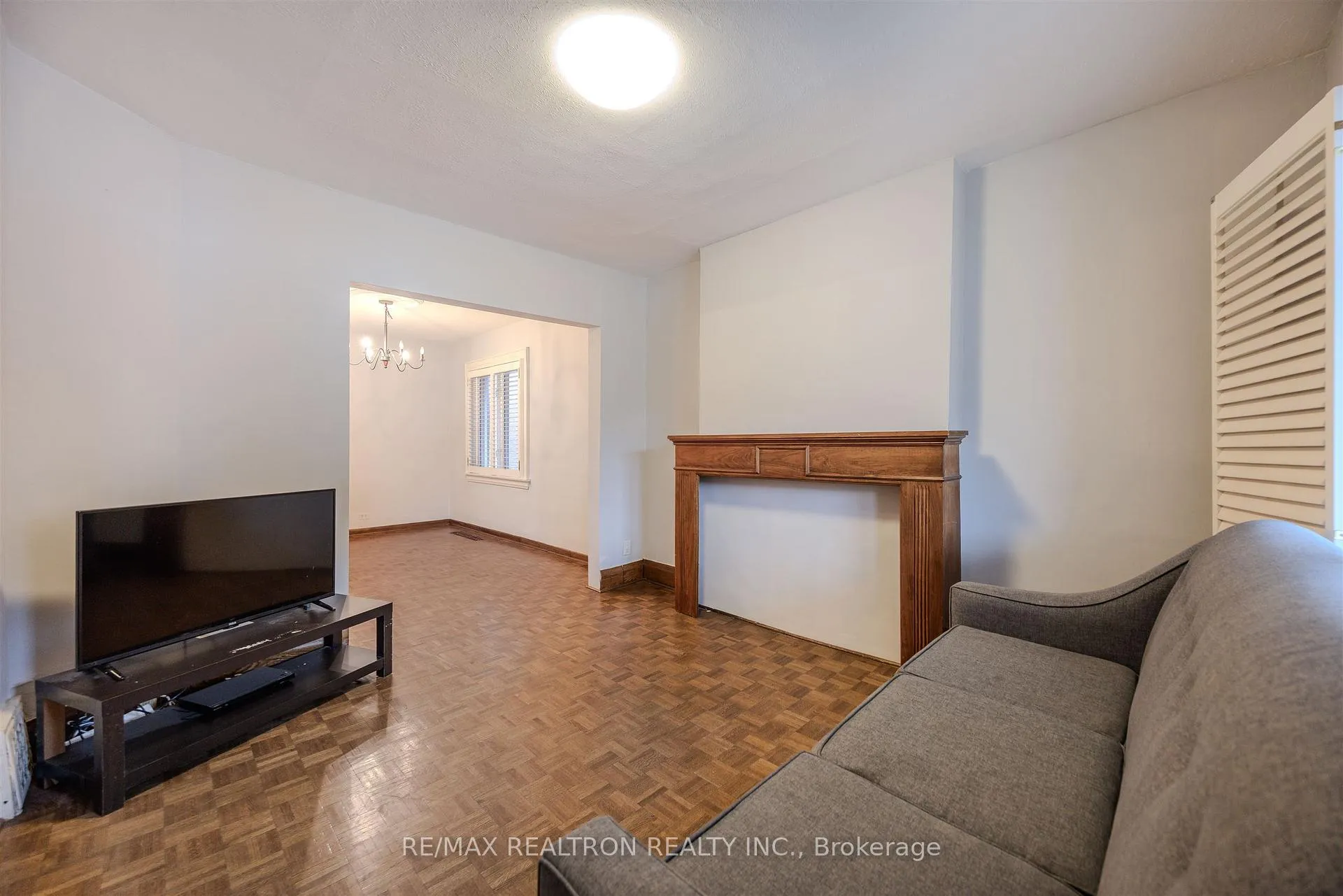 Photo 10 of 142 Gilbert Avenue, Toronto, Corso Italia-Davenport — HOMEH