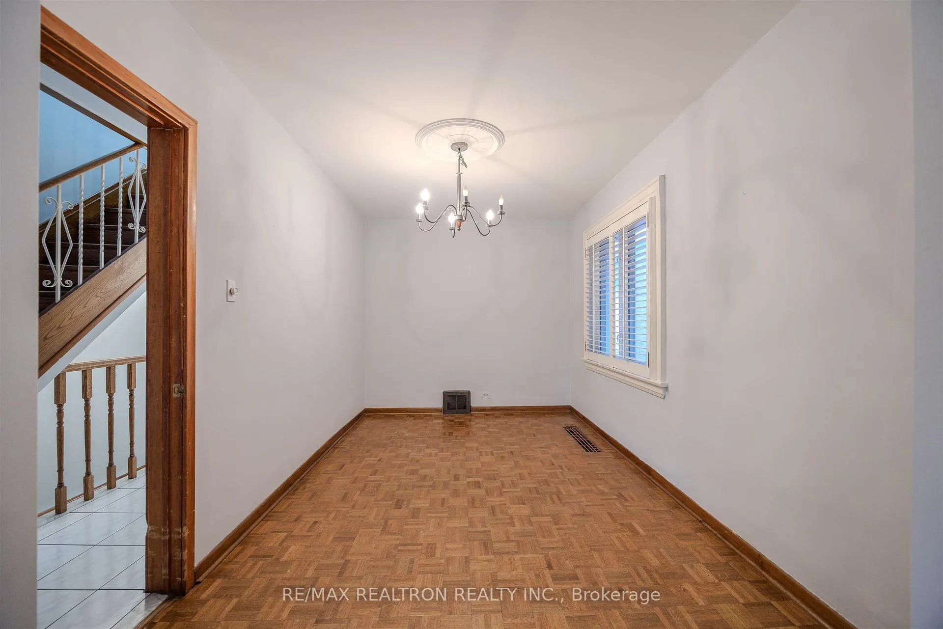 Photo 11 of 142 Gilbert Avenue, Toronto, Corso Italia-Davenport — HOMEH