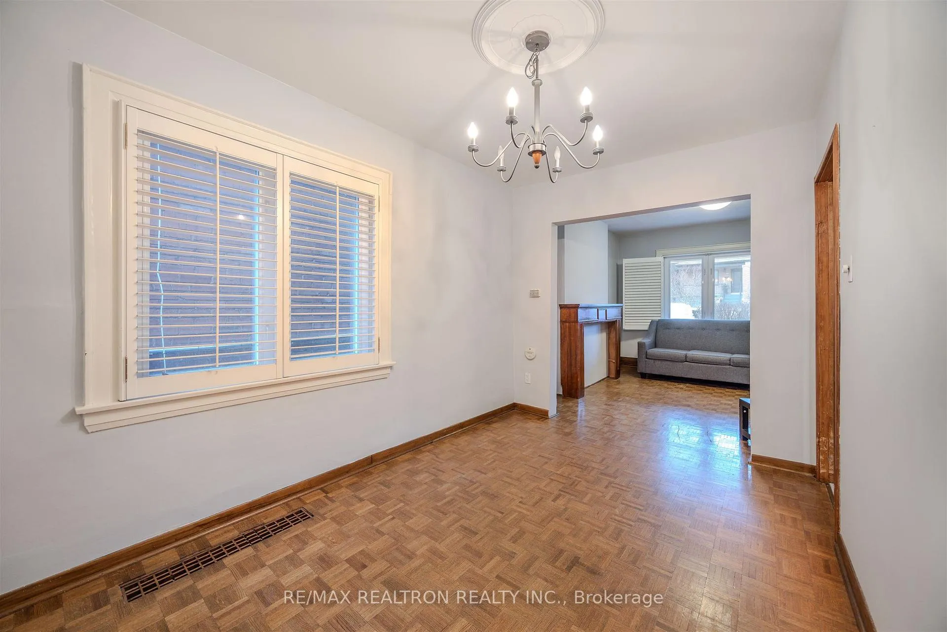 Photo 13 of 142 Gilbert Avenue, Toronto, Corso Italia-Davenport — HOMEH