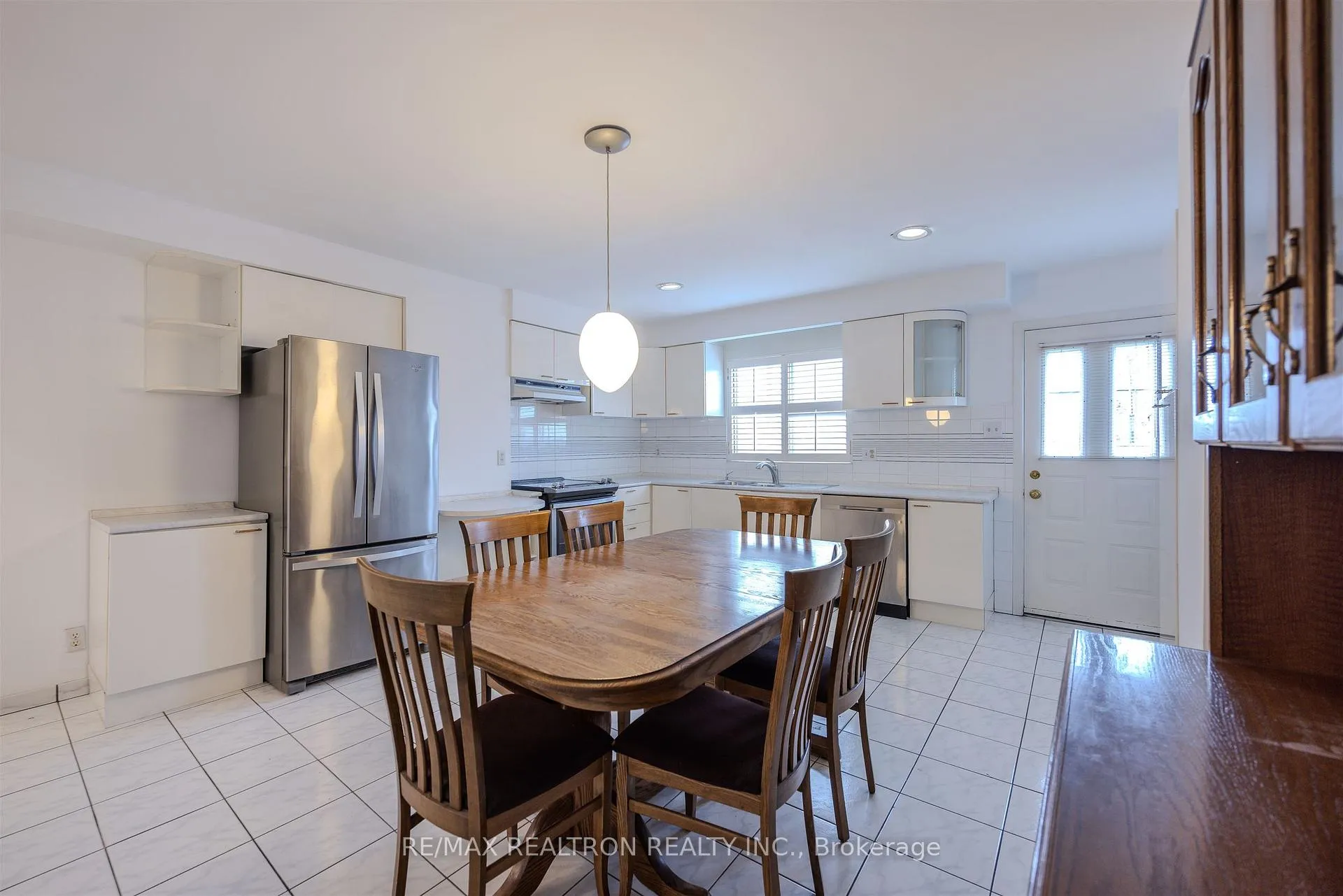 Photo 15 of 142 Gilbert Avenue, Toronto, Corso Italia-Davenport — HOMEH