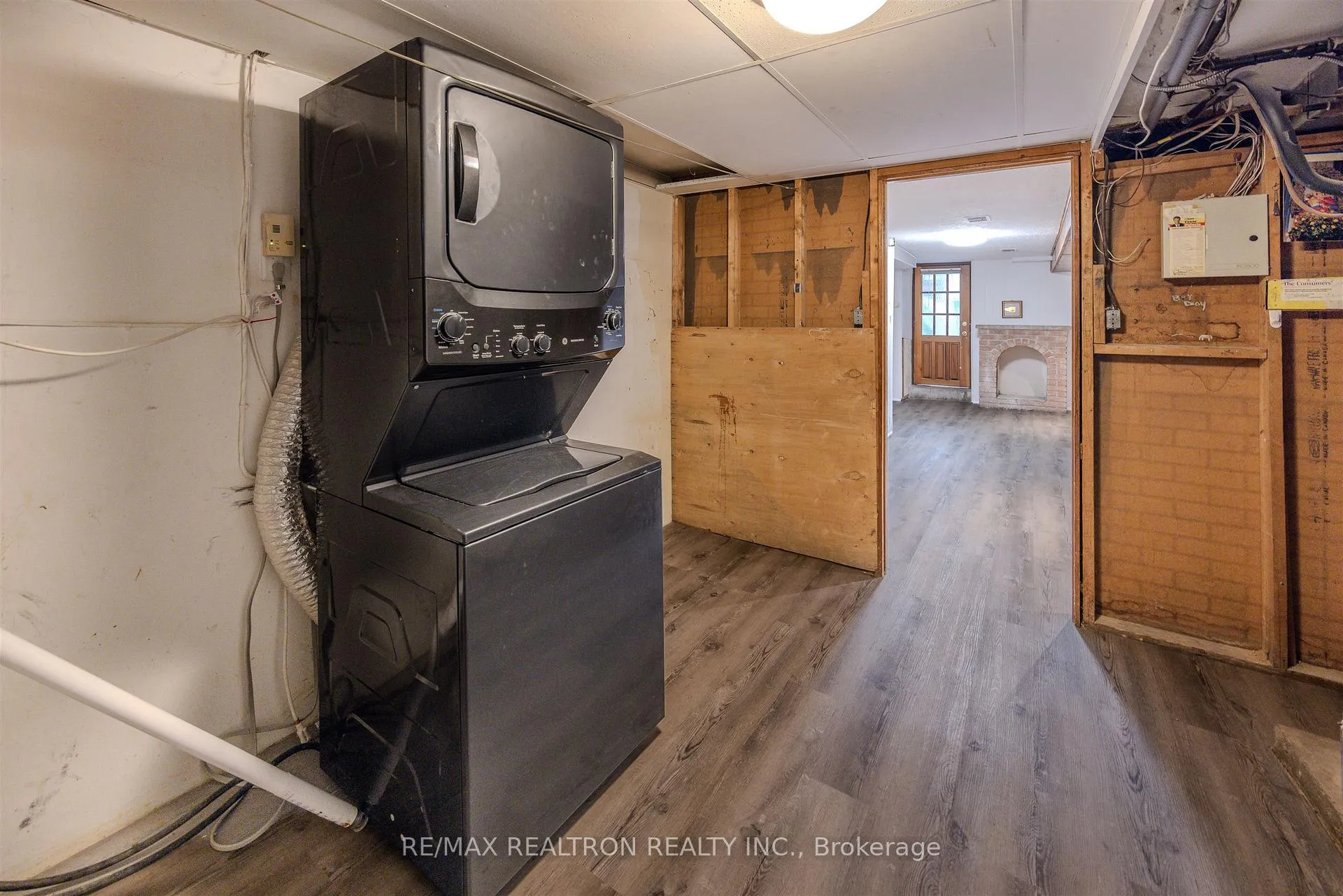 Photo 33 of 142 Gilbert Avenue, Toronto, Corso Italia-Davenport — HOMEH