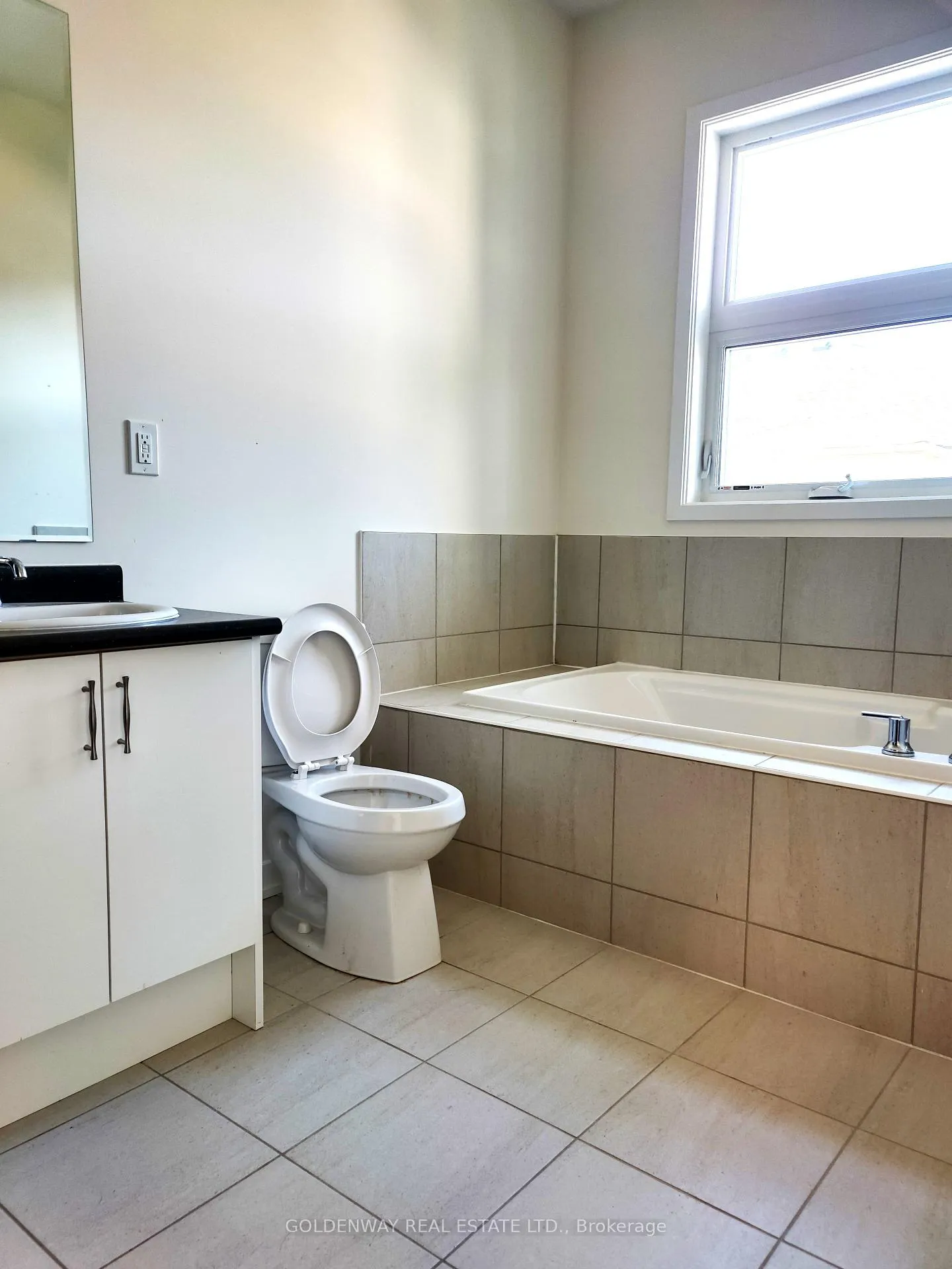 Photo 10 of 35 Wuhan Lane, Markham, Wismer — HOMEH