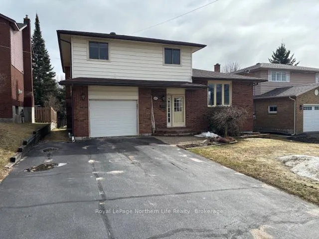 Photo 2 of 45 Sable Crescent, North Bay, Birchaven — HOMEH