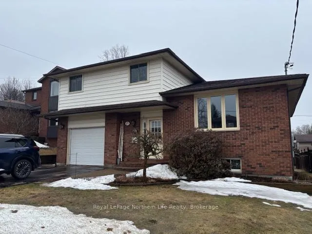 Photo 3 of 45 Sable Crescent, North Bay, Birchaven — HOMEH