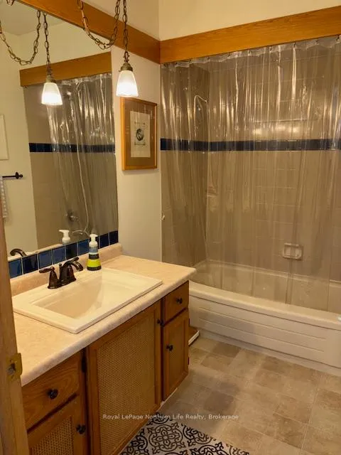 Photo 33 of 45 Sable Crescent, North Bay, Birchaven — HOMEH