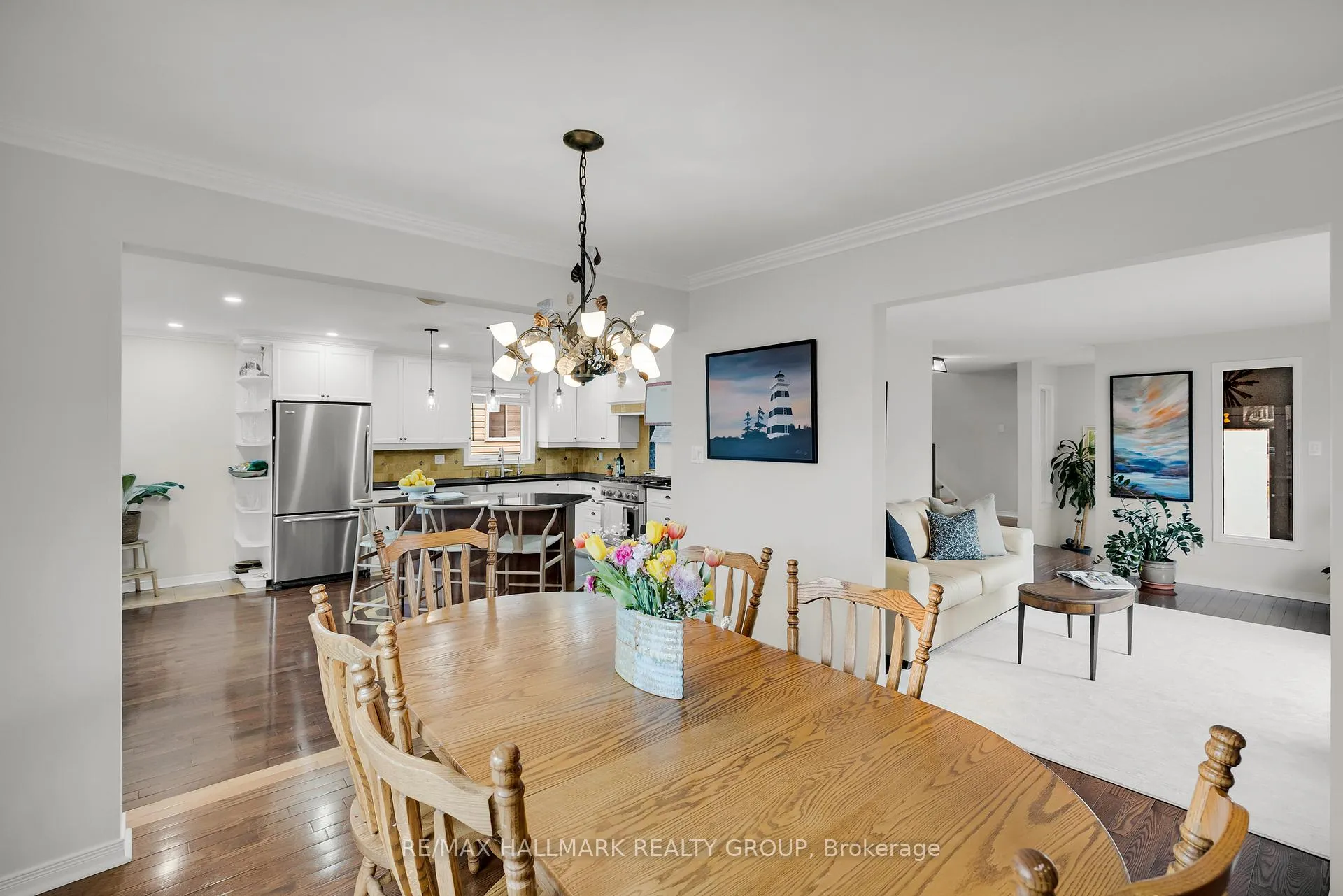 Photo 11 of 38 Briermoor Crescent, Ottawa, Hunt Club Park/Greenboro — HOMEH