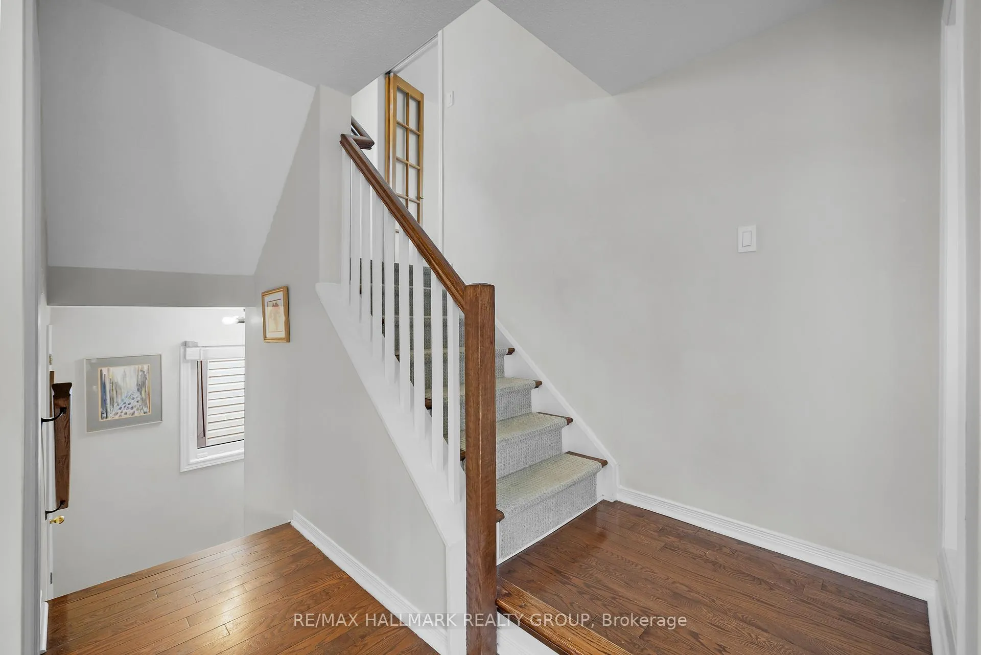 Photo 23 of 38 Briermoor Crescent, Ottawa, Hunt Club Park/Greenboro — HOMEH