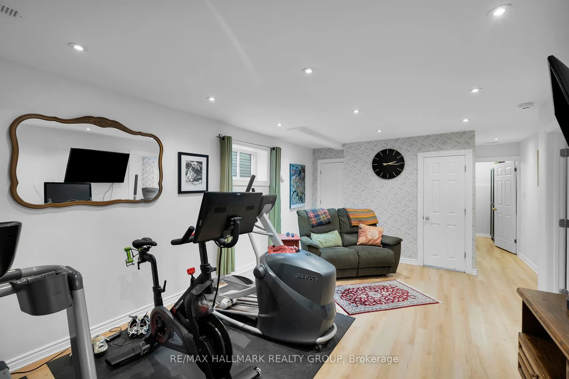 Photo 39 of 38 Briermoor Crescent, Ottawa, Hunt Club Park/Greenboro — HOMEH